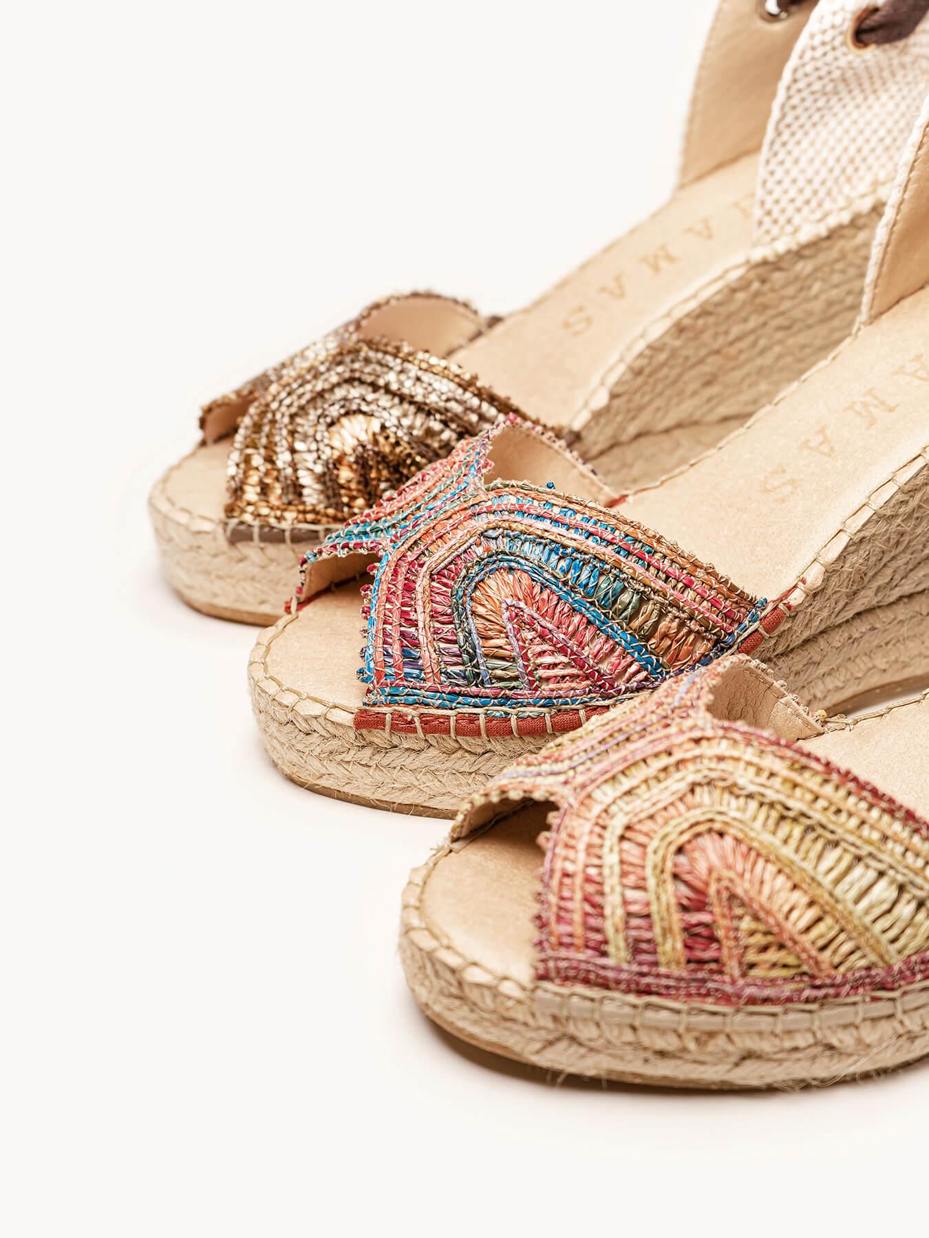 Sandália Anabela Alta Lirio Ráfia Rosa Claro