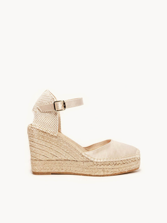 Sandália Anabela Alta Dalia Cetim Crua