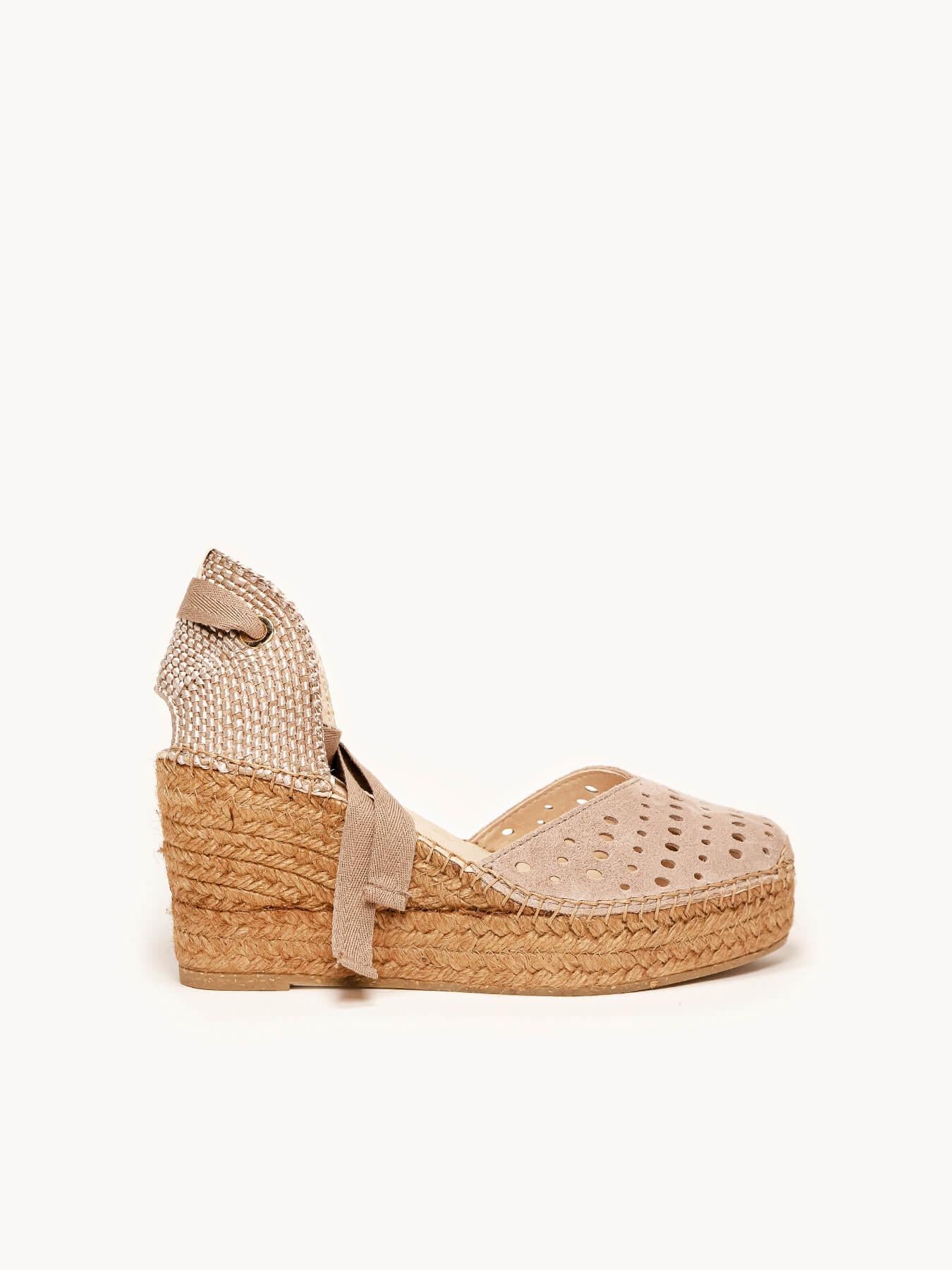 Sandália Romero Anabela 8 cm Camurça Taupe
