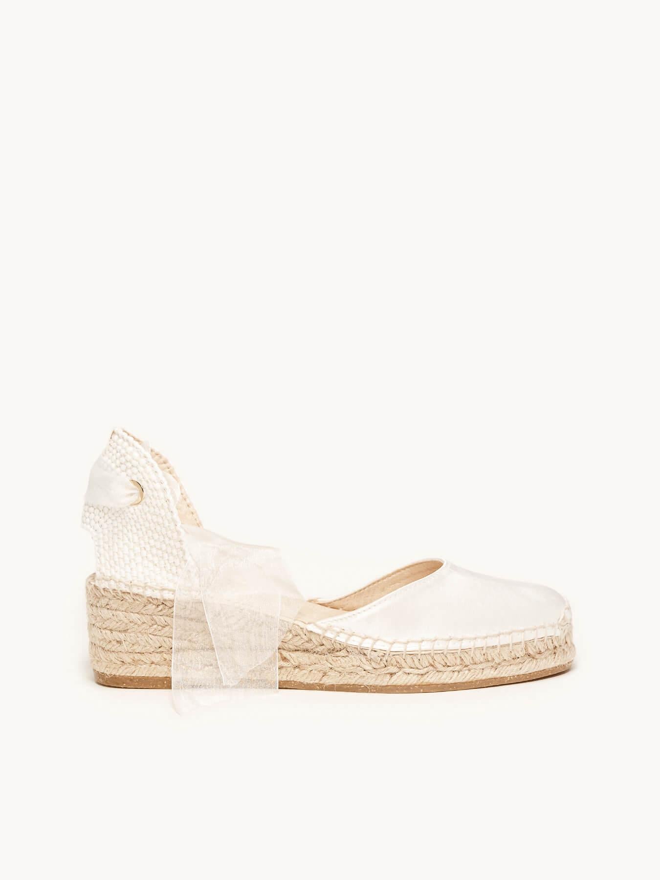 Sandália Cala Anabela 5 cm Cetim Branco
