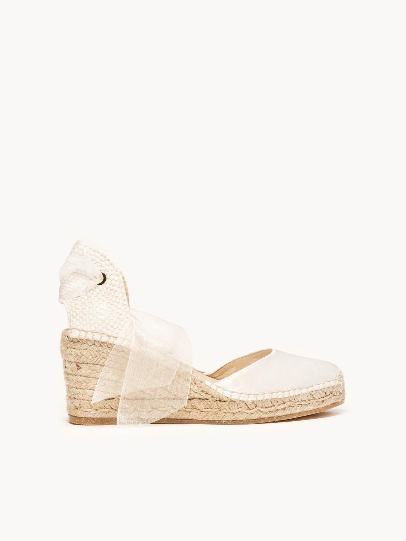 Sandália Anabela Média Cala Cetim Branco