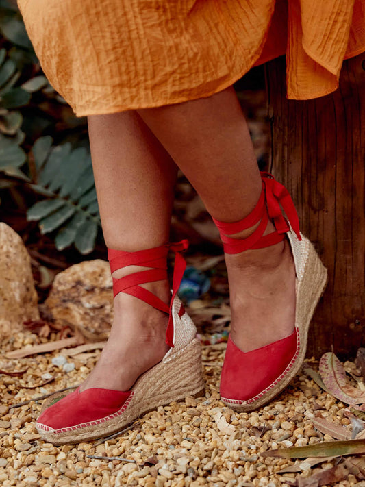 Sandália Romero Anabela 7 cm Camurça Vermelho