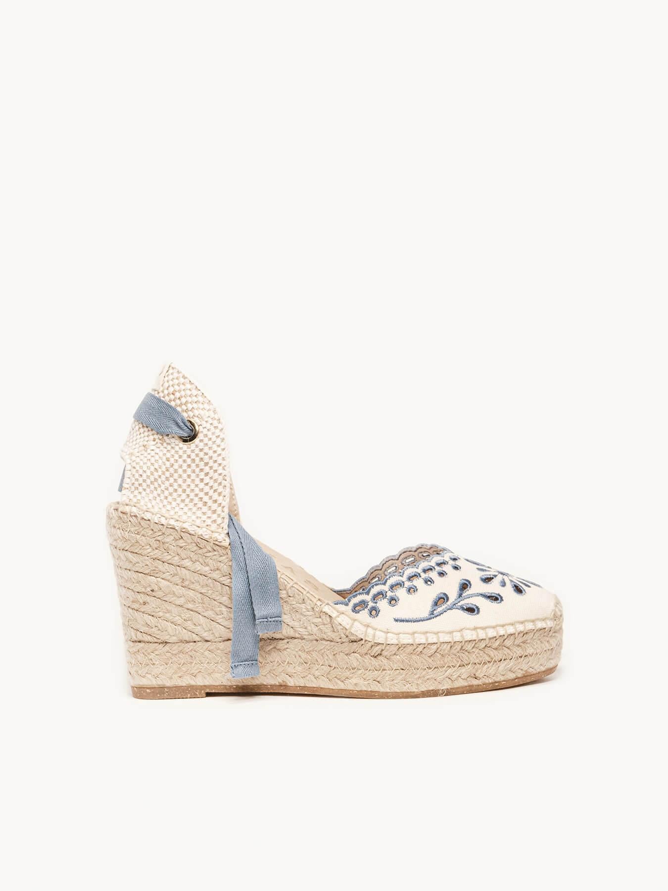 Sandália Anabela Alta Romero Lona Bordada Azul Jeans