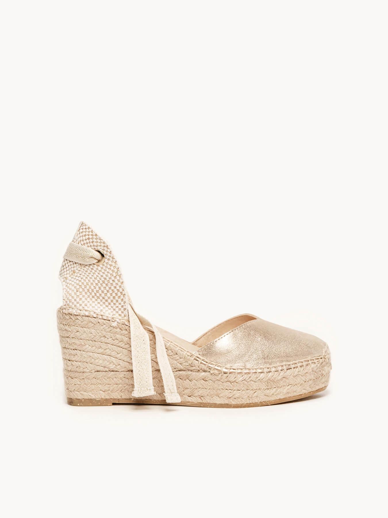 Sandália Romero Anabela 8 cm Camurça Dourado