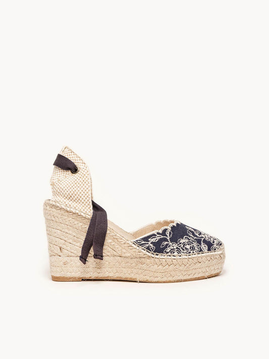 Sandália Anabela Alta Romero Jeans Bordado Marinho