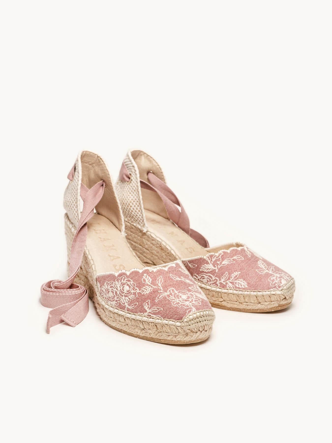 Sandália Romero Anabela Média Jeans Bordado Rosa