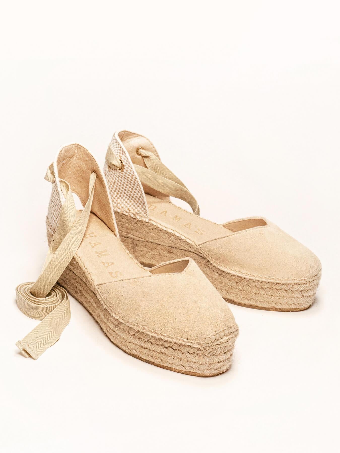 Sandália Romero Anabela 6 cm Camurça Areia