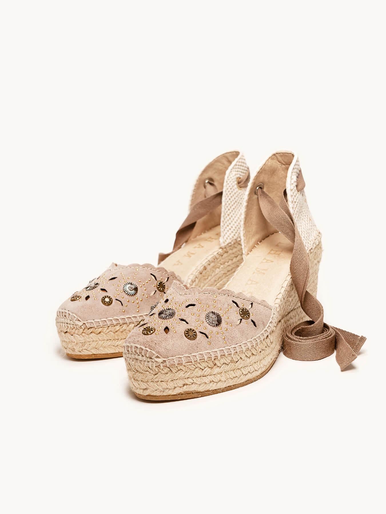 Sandália Romero Anabela 8 cm Camurça Taupe