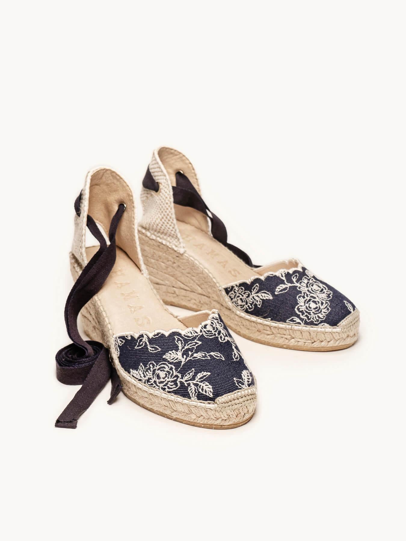 Sandália Anabela Média Romero Jeans Bordado Marinha