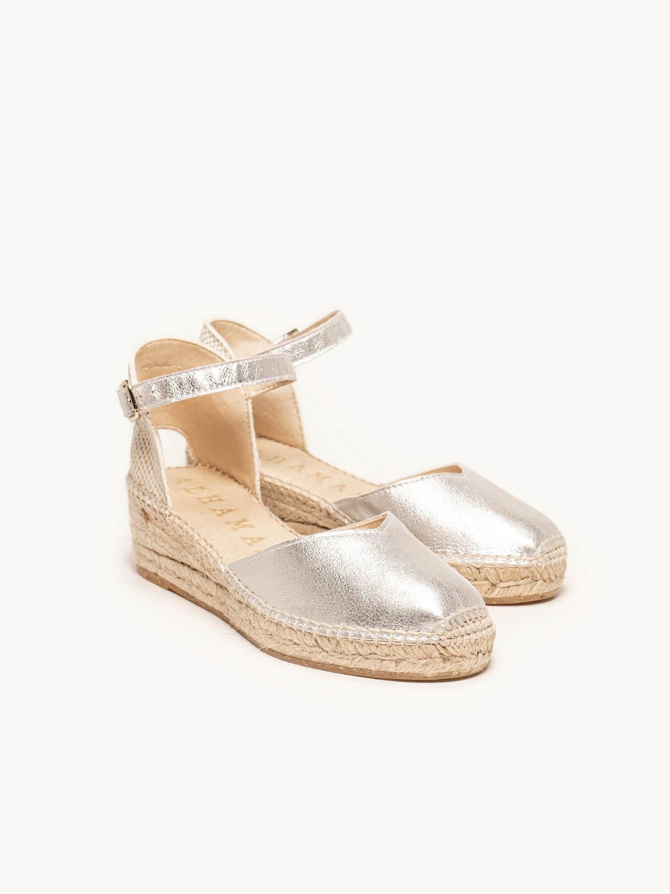 Sandália Anabela Baixa Jara Camurça Prata Metalizado