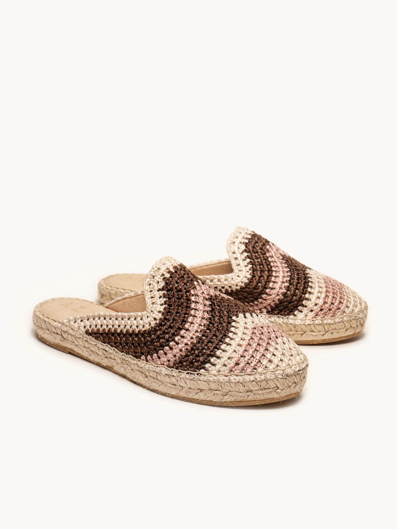 Loto em crochê listrado cru