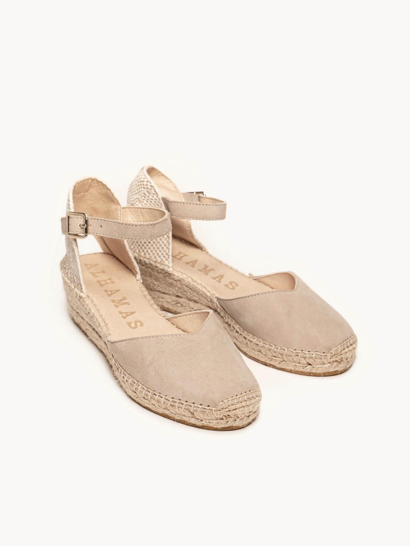 Sandália Anabela Baixa Jara Camurça Pedra