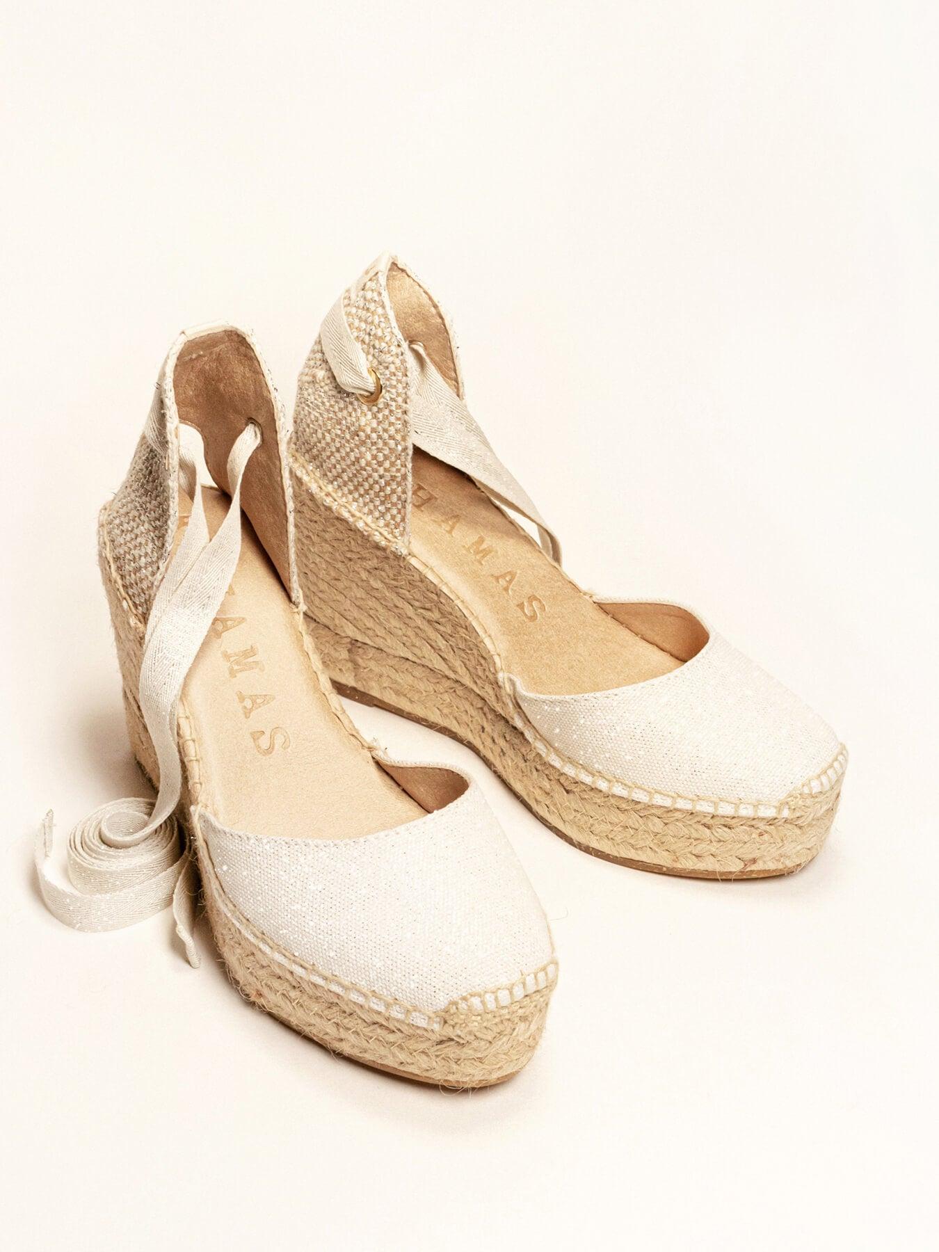 Sandália Cala Anabela 10 cm Lona Metal Branco