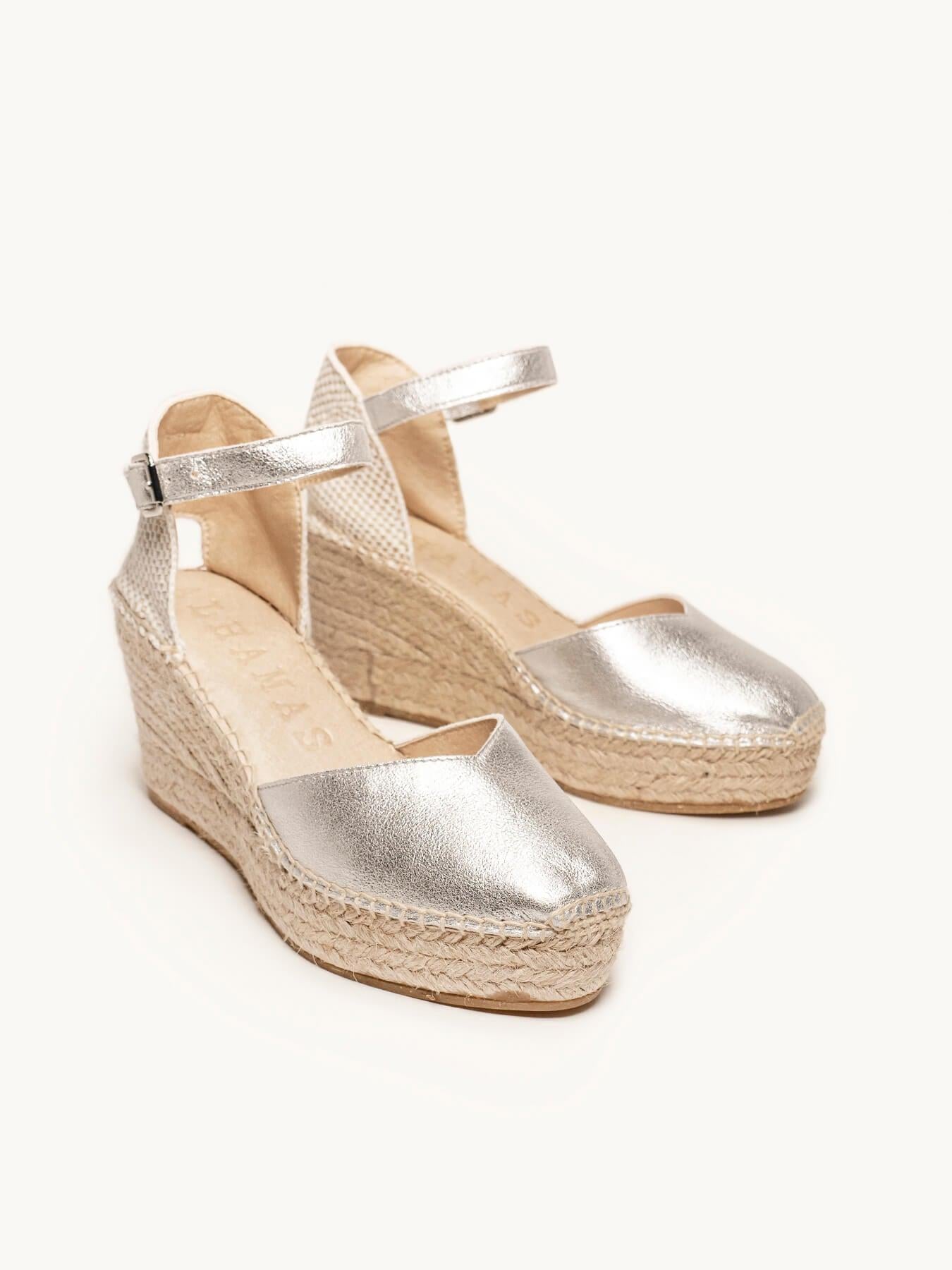 Sandália Anabela Média Plataforma Jara Camurça Prata Metalizado