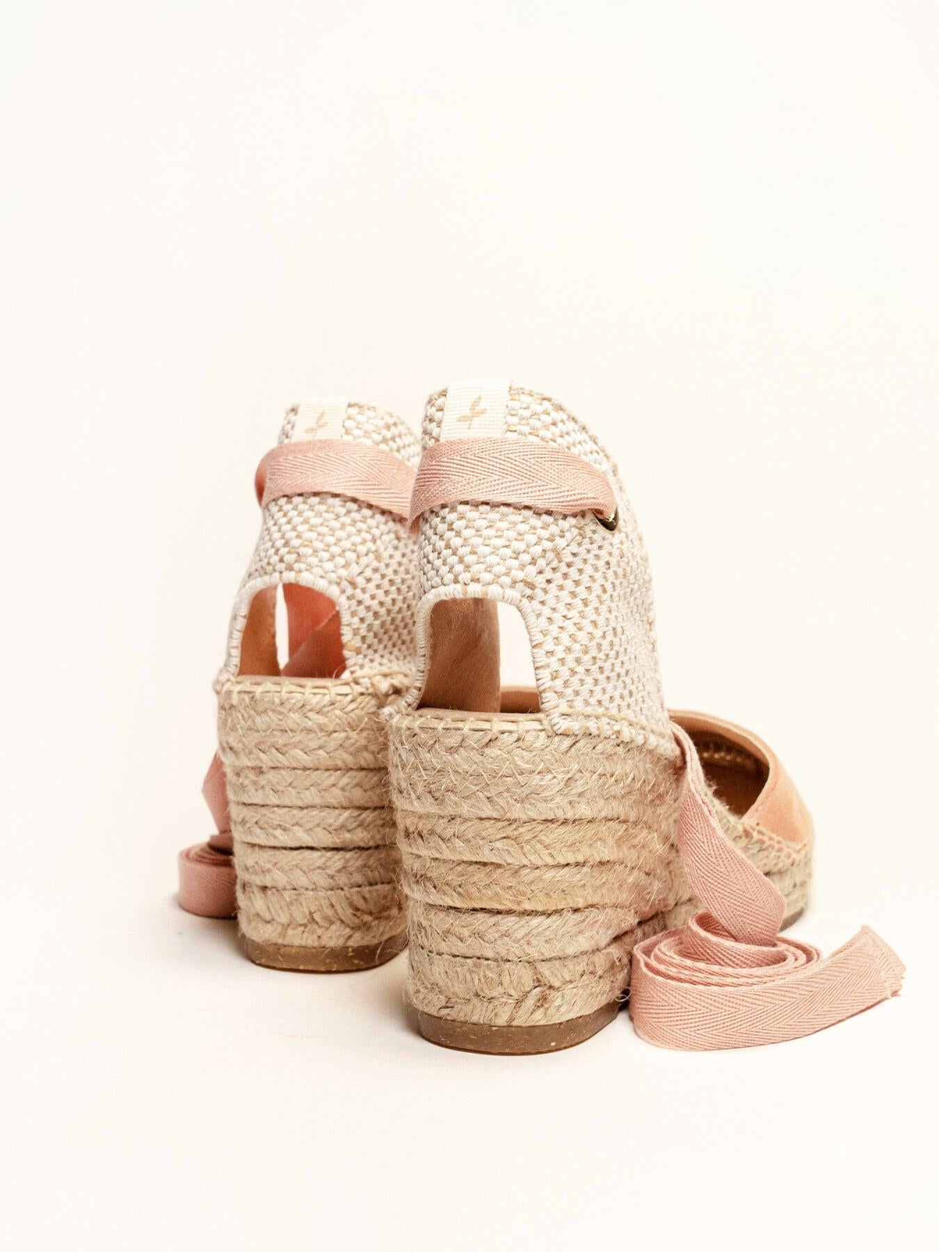 Sandália Romero Anabela 7 cm Camurça Laranja Claro