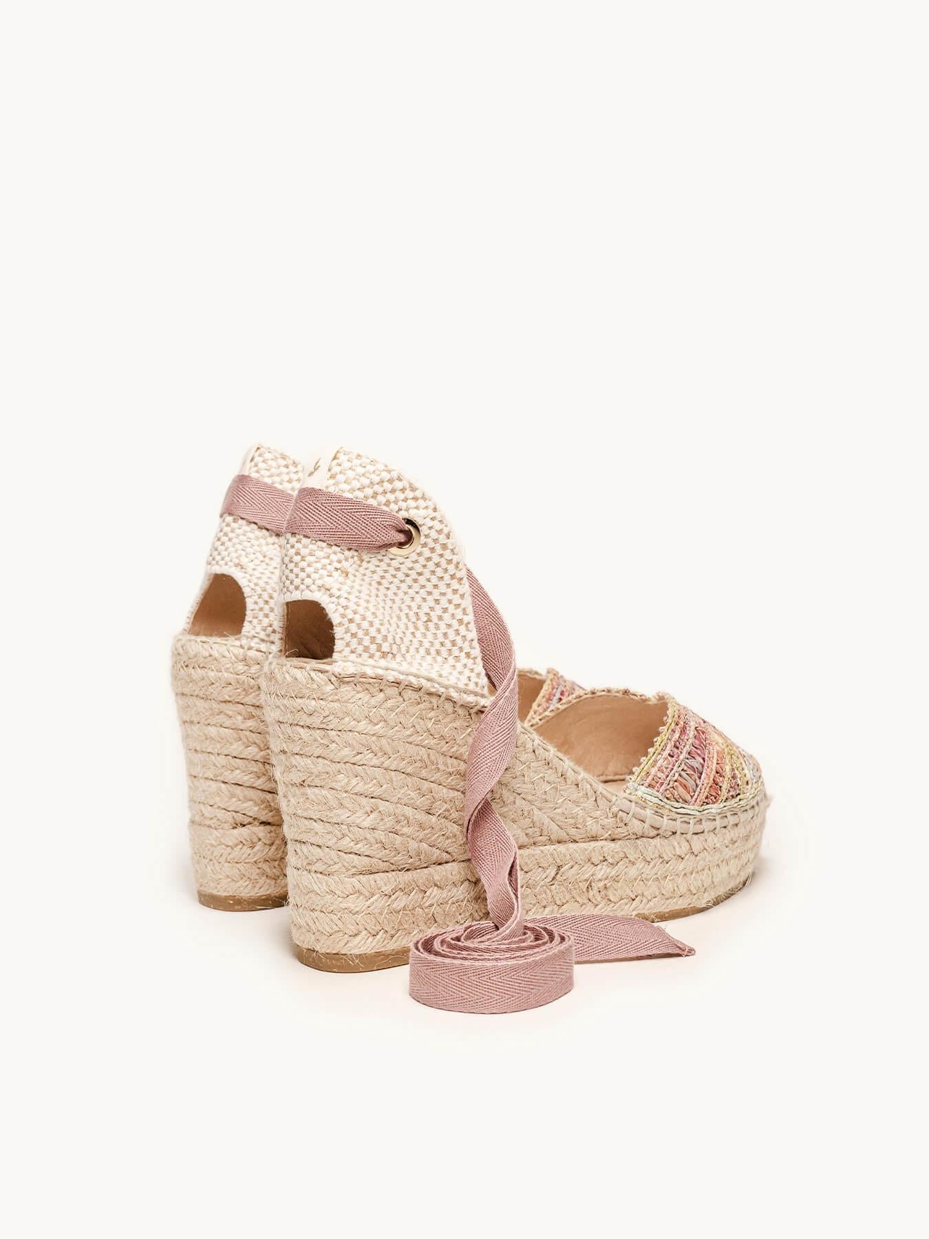 Sandália Anabela Alta Lirio Ráfia Rosa Claro