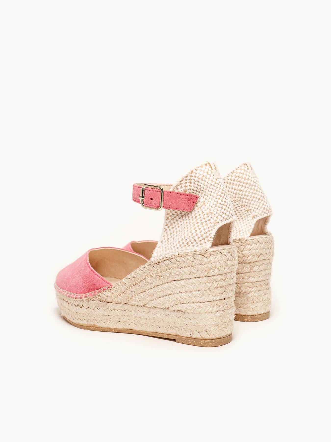 Sandália Anabela Média Plataforma Jara Camurça Rosa Fúcsia