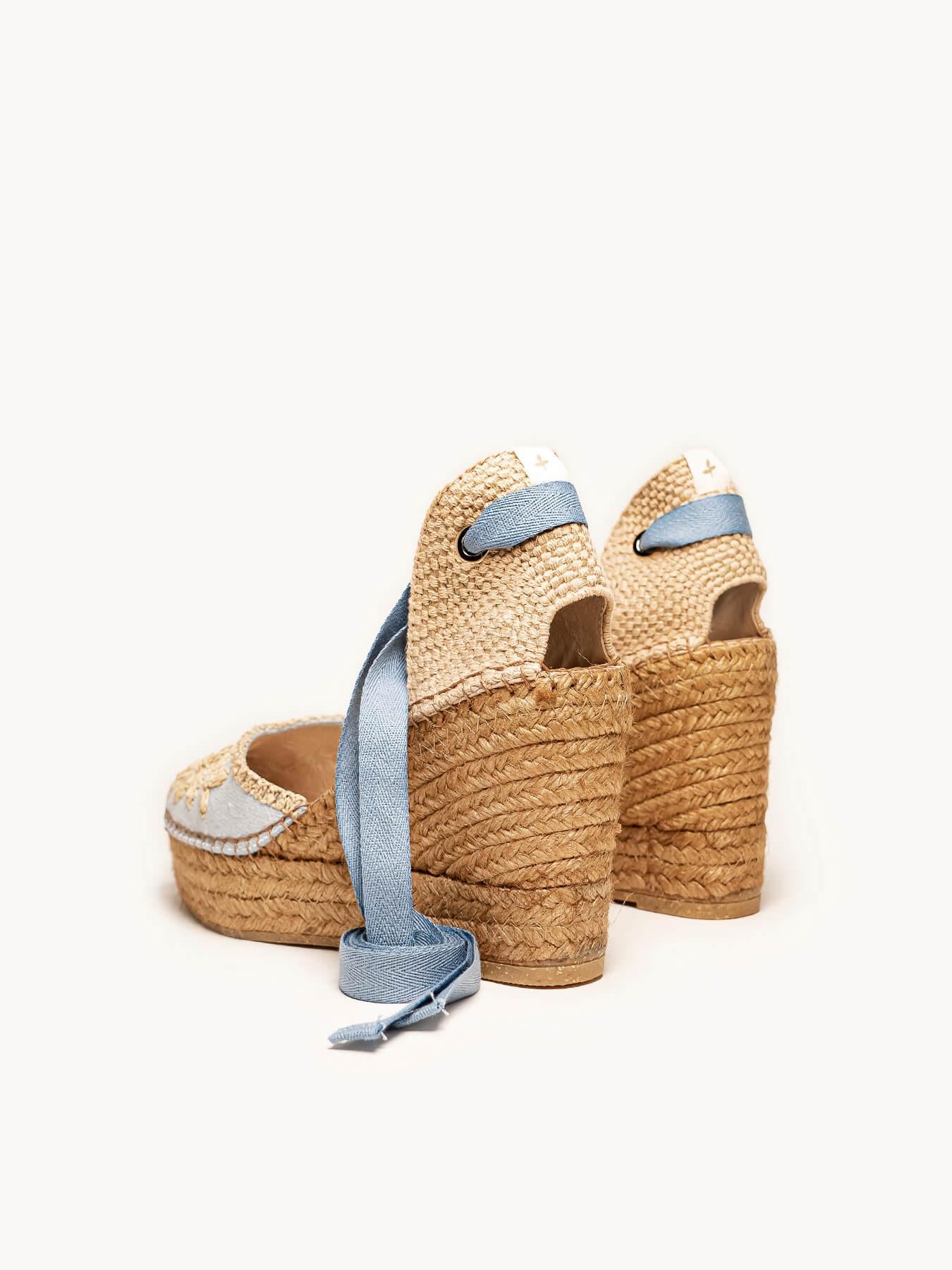 Sandália Romero Anabela 10 cm Bordado Azul Claro