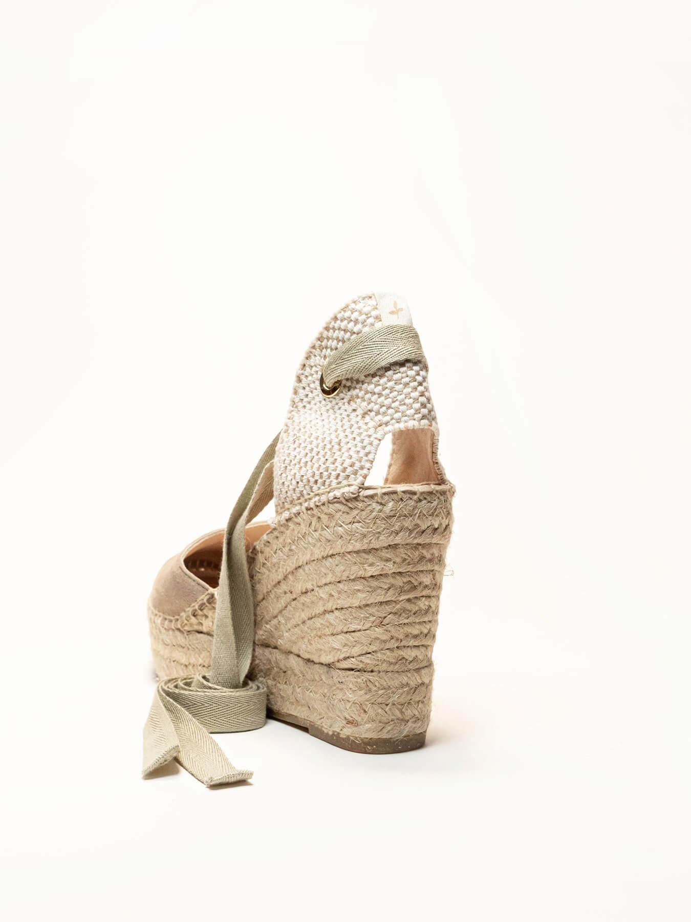 Sandália Romero Anabela 10 cm Camurça Pedra