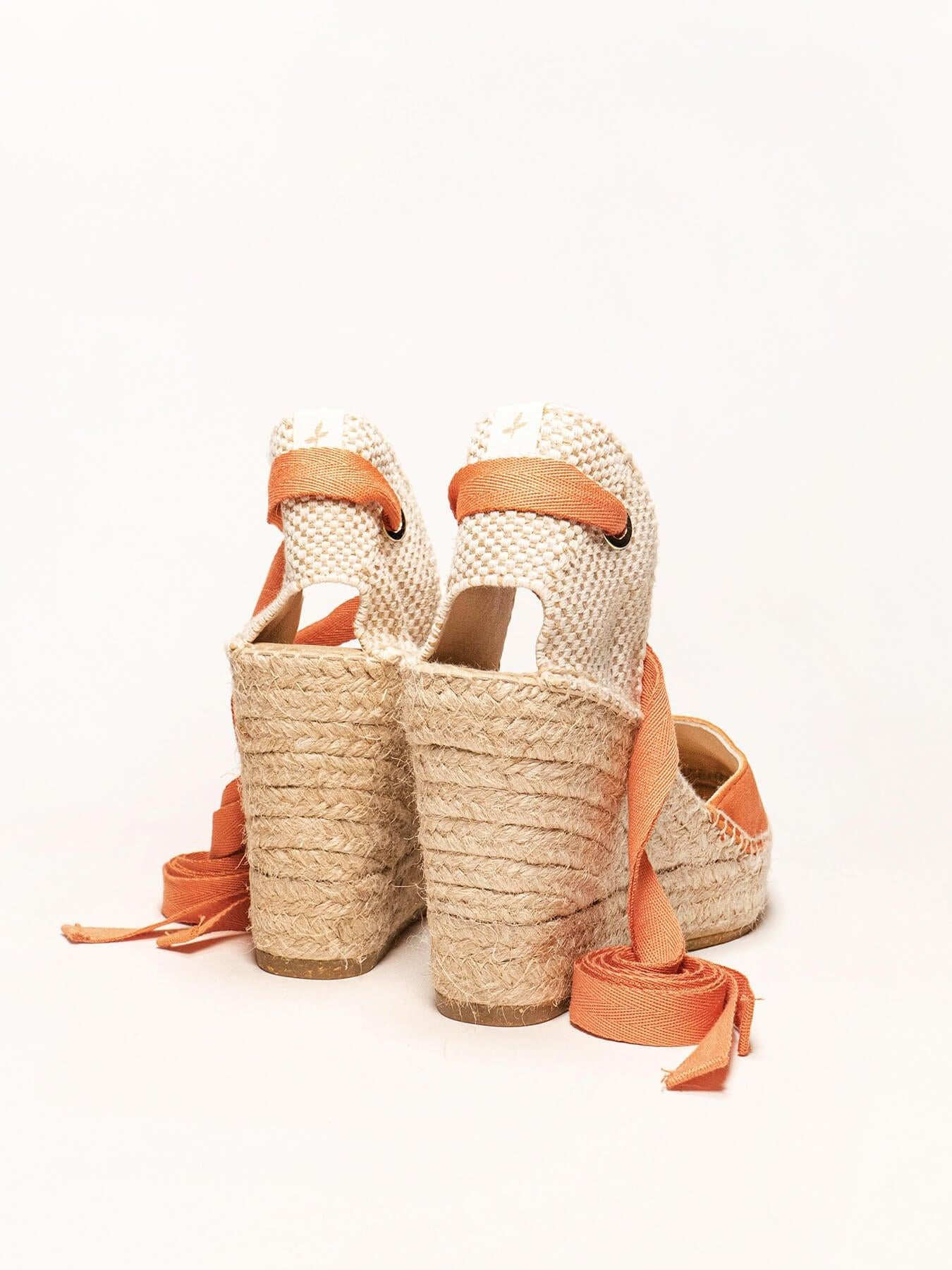 Sandália Anabela Alta Romero Camurça Laranja