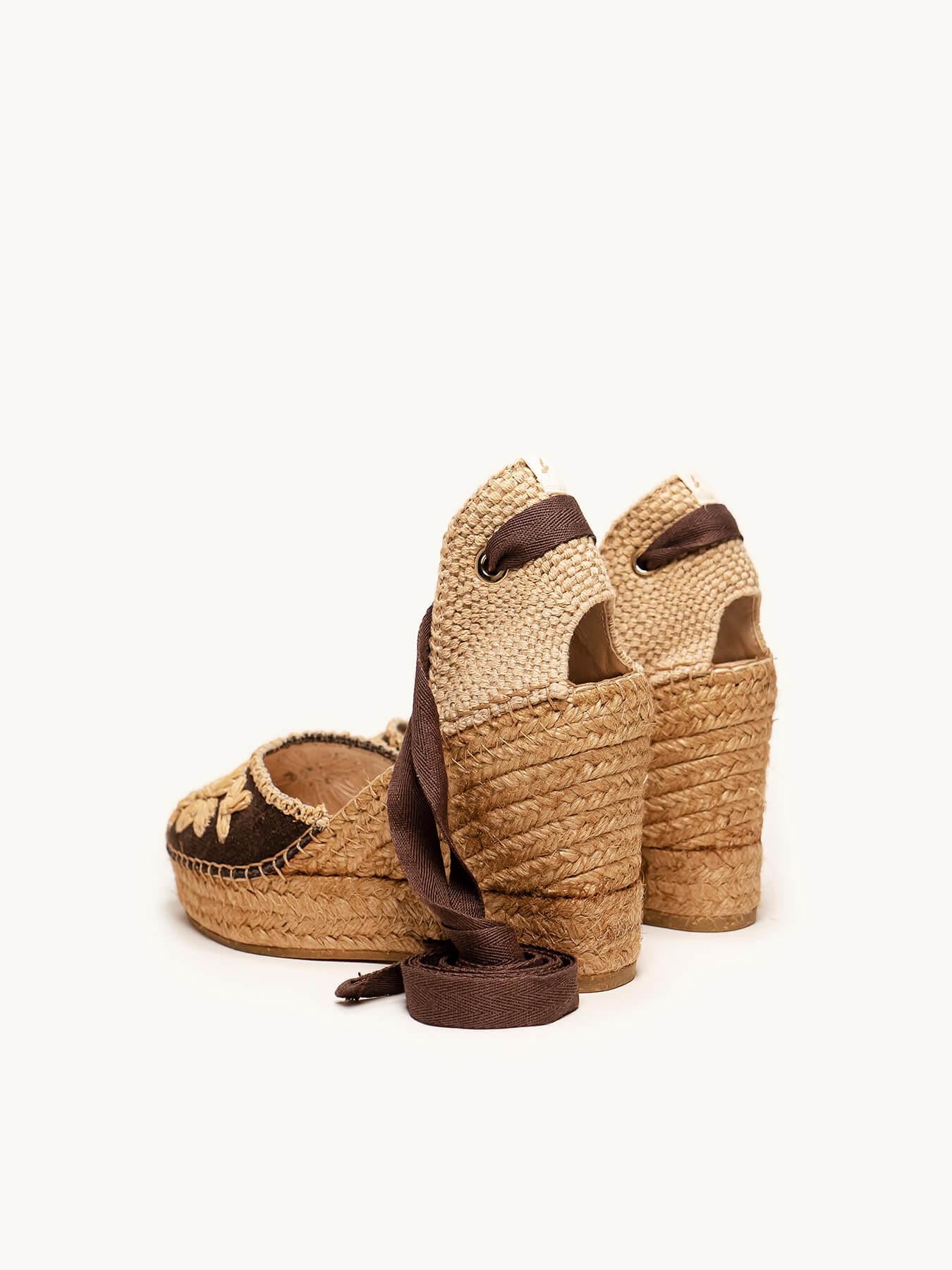 Sandália Romero Anabela 10 cm Bordado Marrom Escuro