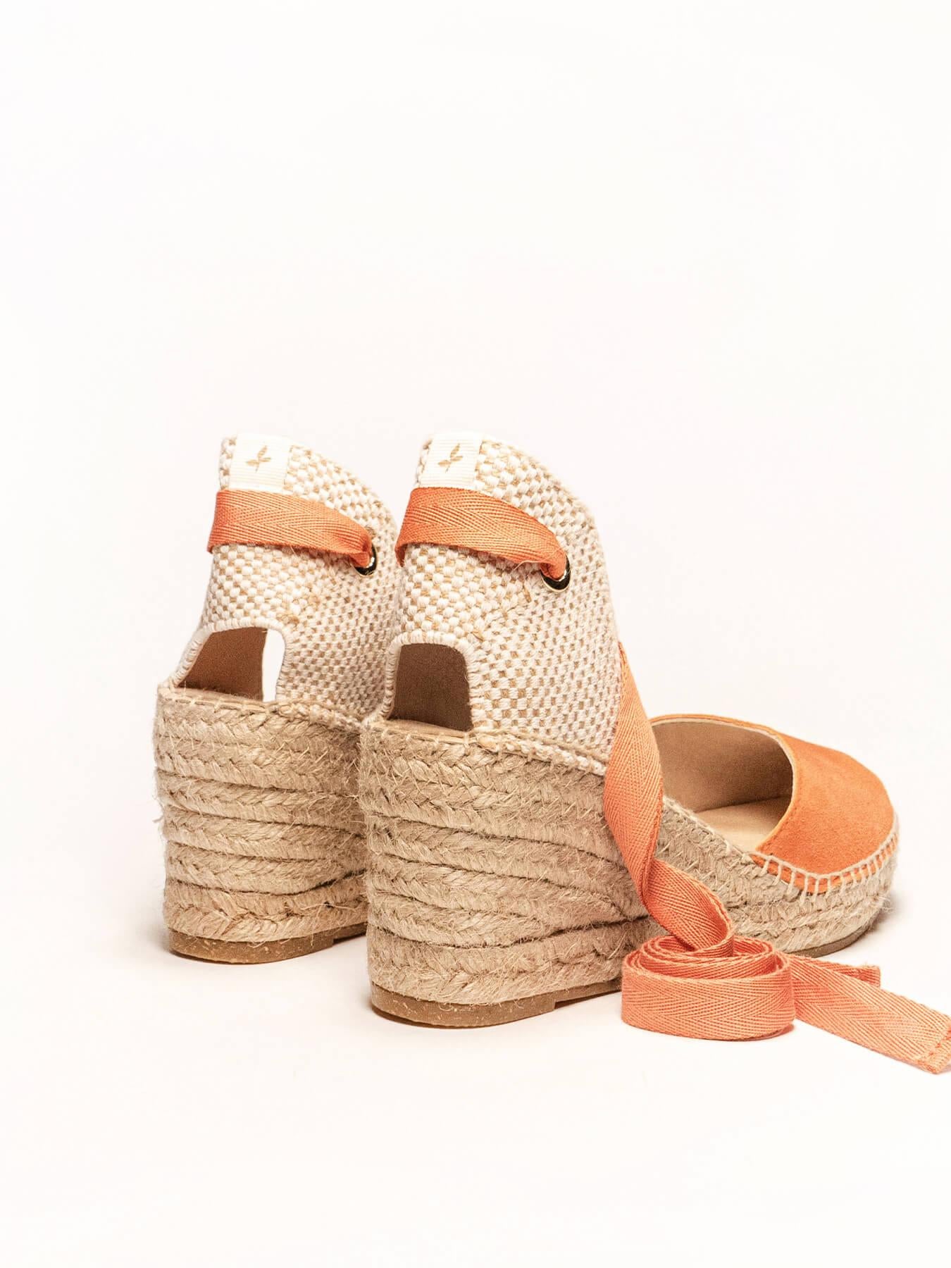 Sandália Romero Anabela 7 cm Camurça Laranja