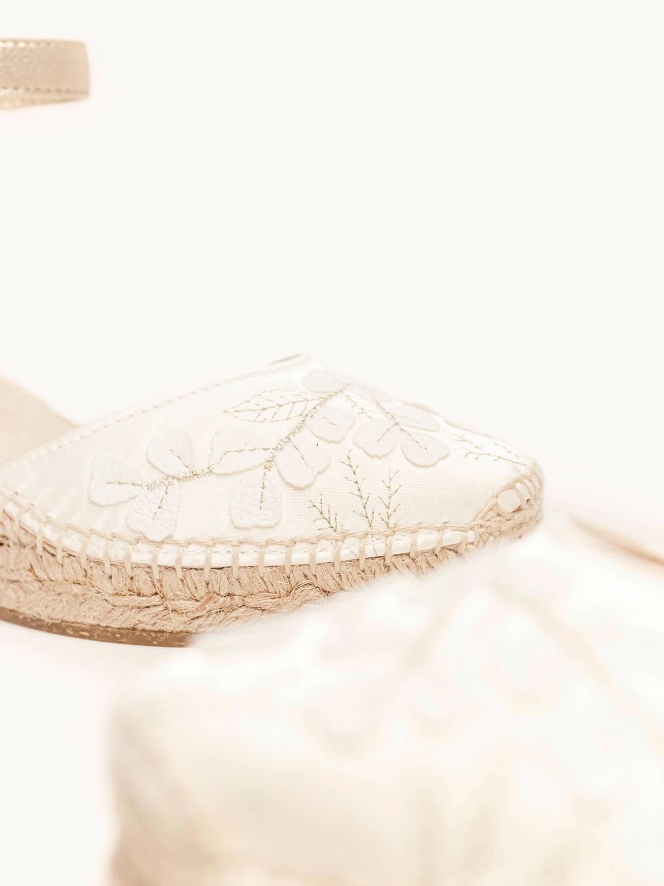Sandália Dalia Anabela 7 cm Cetim Branco