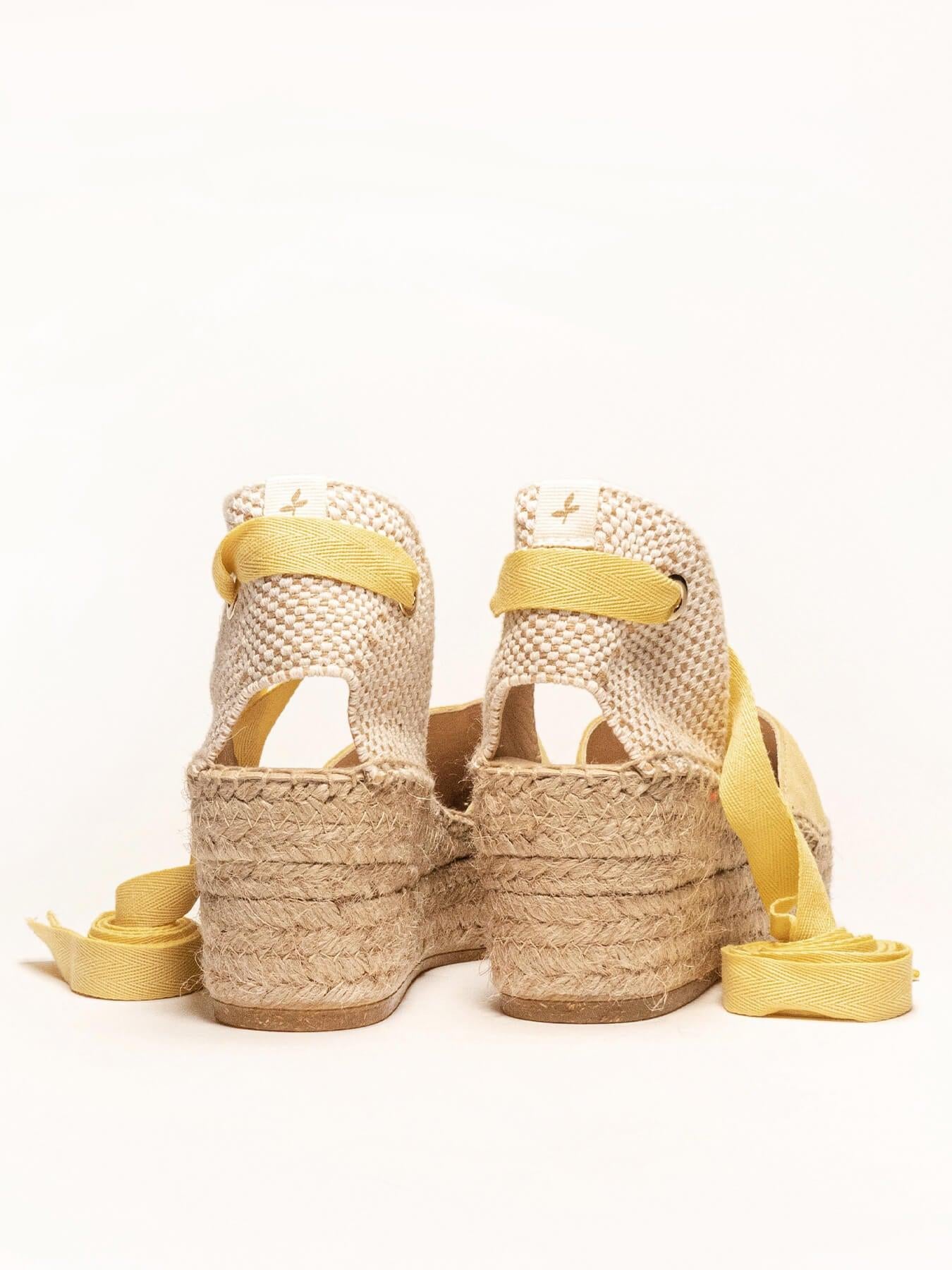Sandália Plataforma Romero Camurça Amarelo