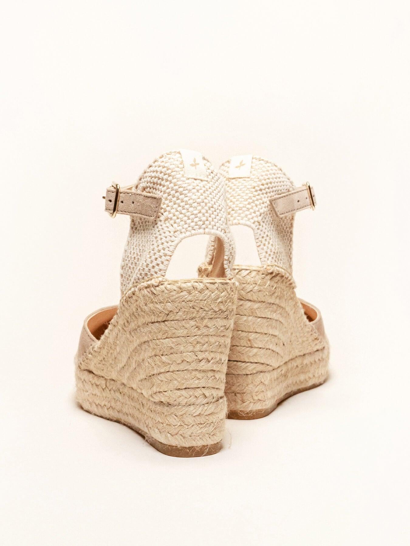 Sandália Anabela Alta Jara Camurça Pedra