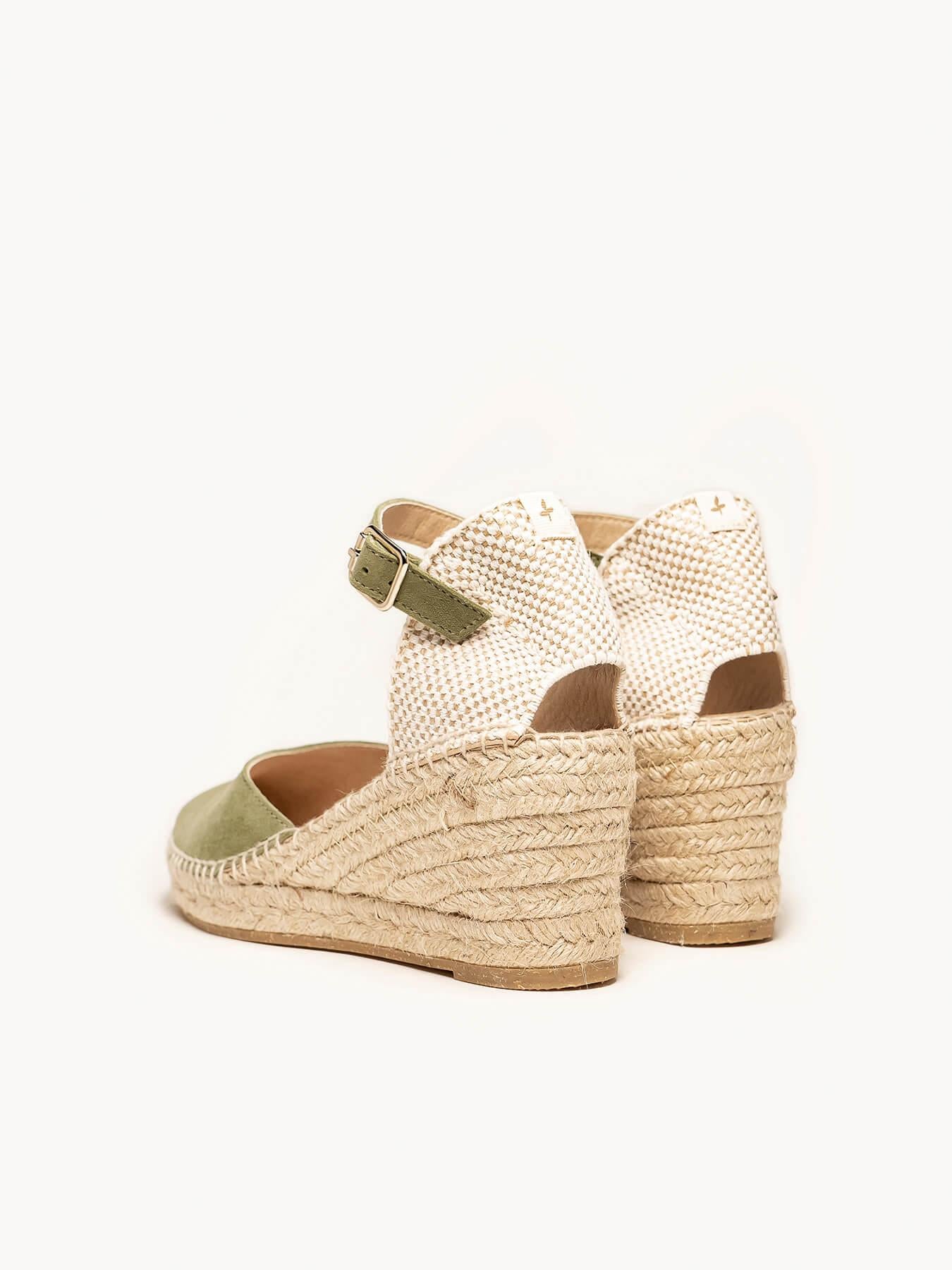 Sandália Jara Anabela 7 cm Camurça Verde Cáqui