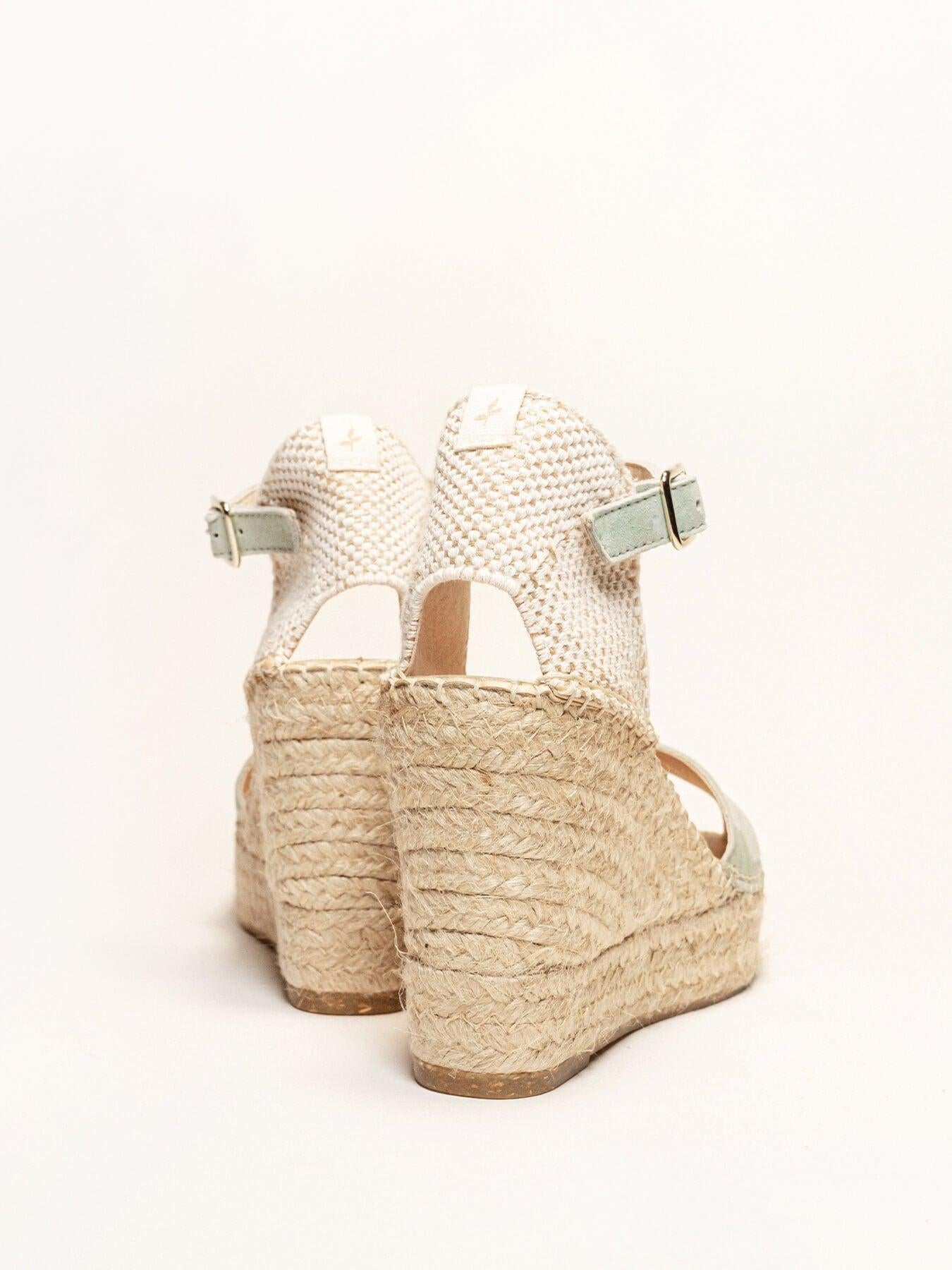 Sandália Anabela Alta Alelí Camurça Verde Claro