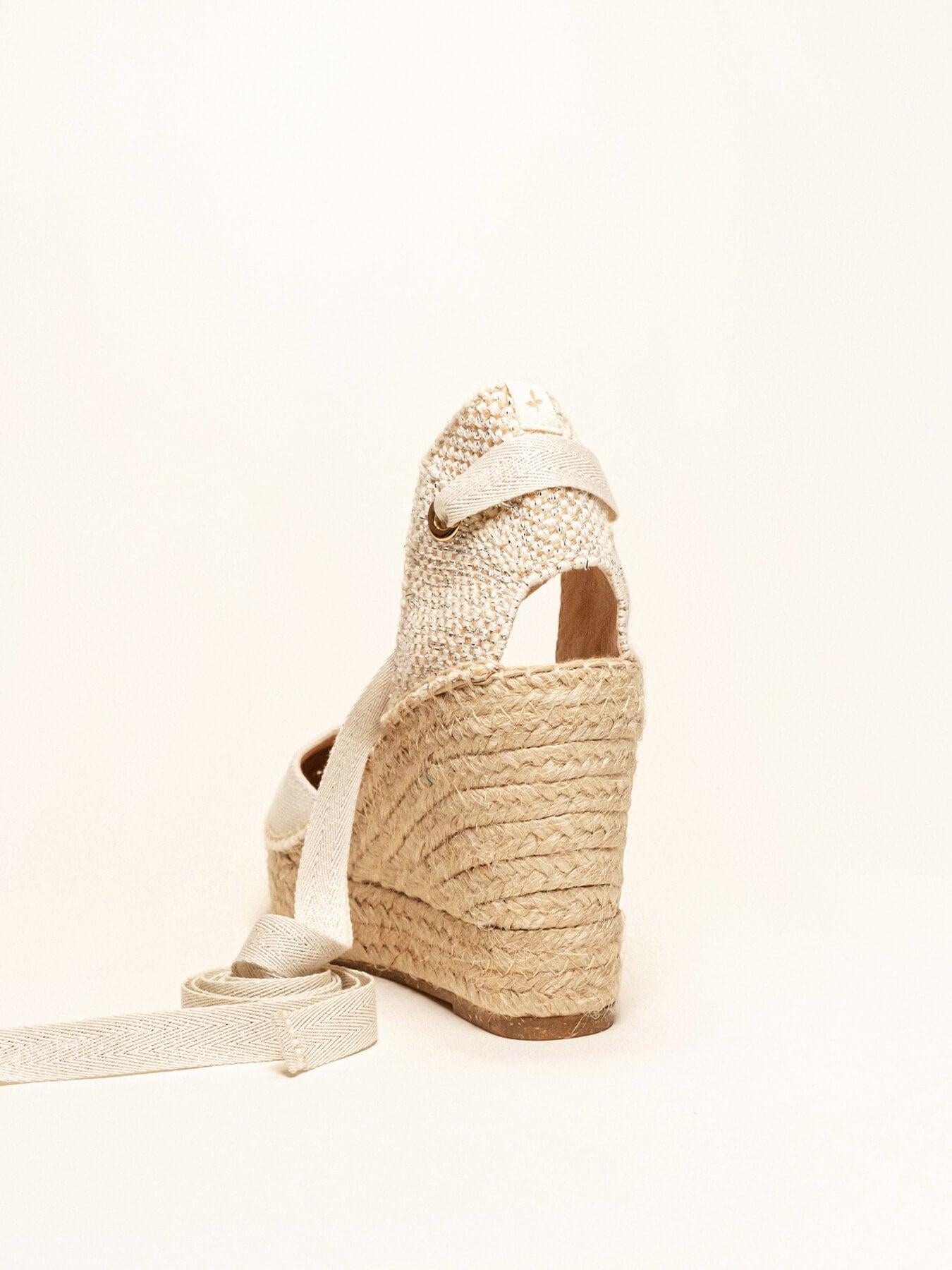 Sandália Cala Anabela 10 cm Lona Metal Branco