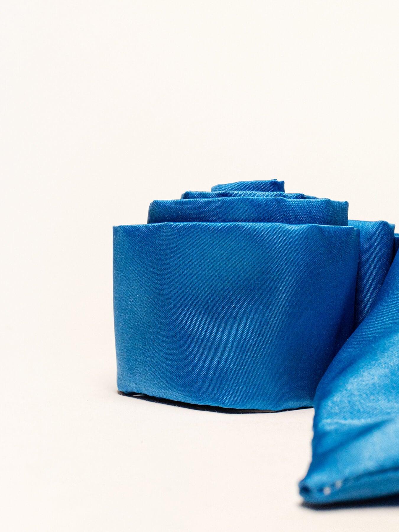 Lenço Cetim Azul