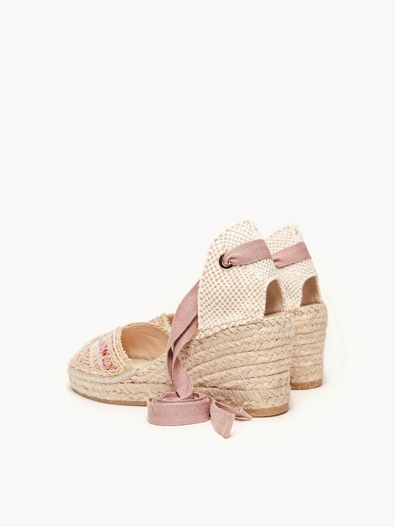 Sandália Anabela Média Lirio Ráfia Rosa Claro