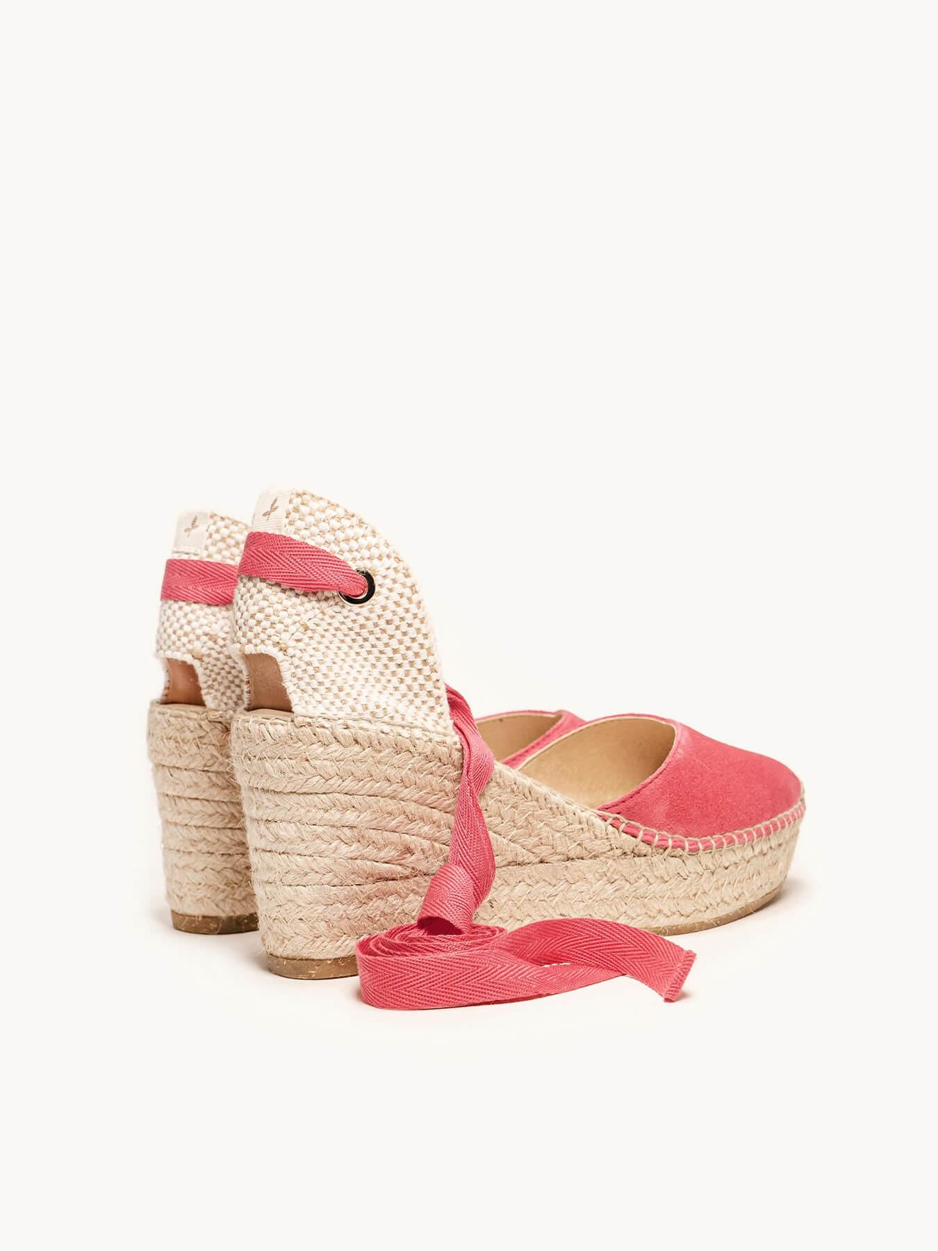 Sandália Romero Anabela 8 cm Camurça Rosa Fúcsia