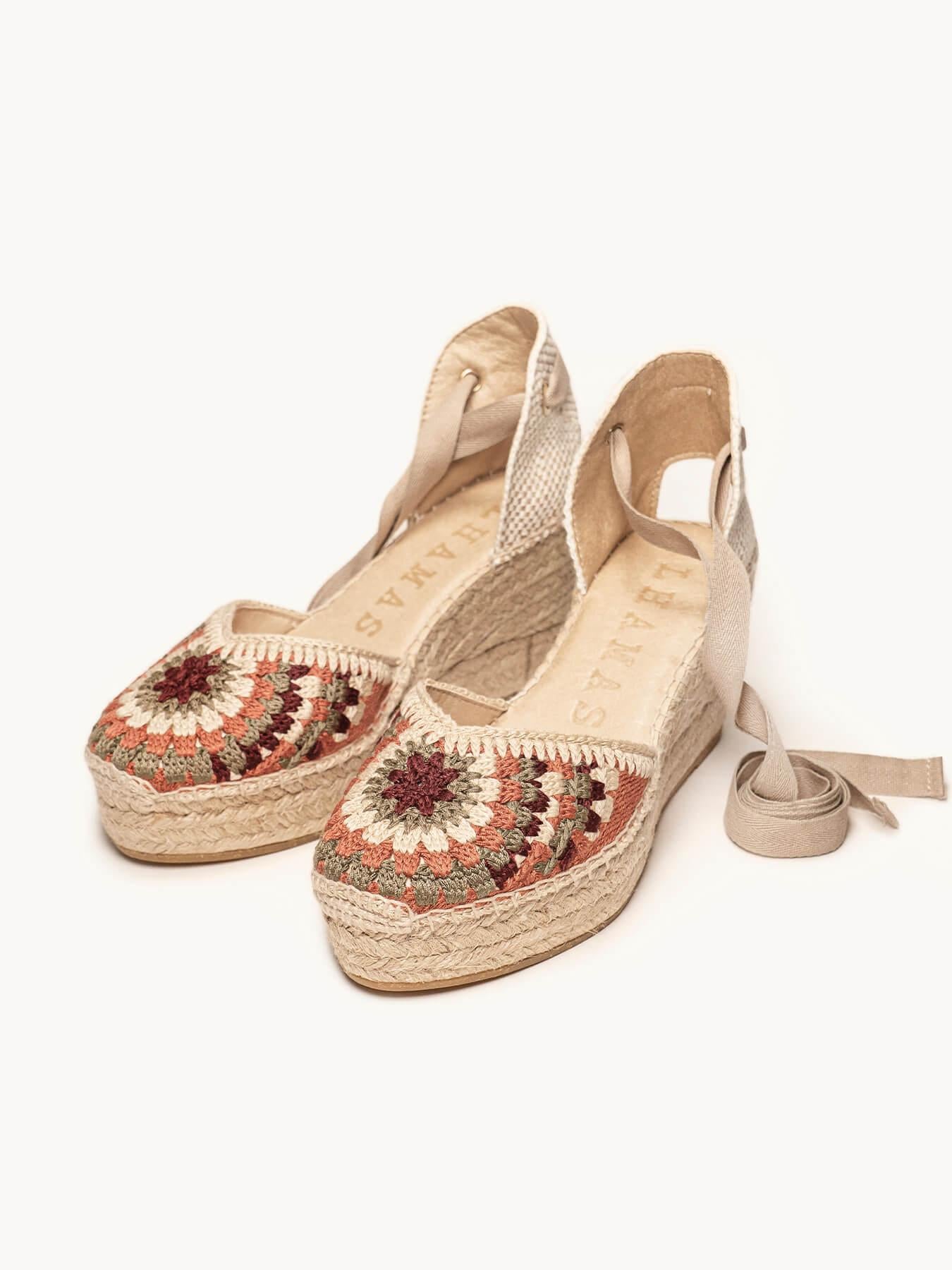 Sandália Anabela Média Plataforma Romero Roseta Bordô