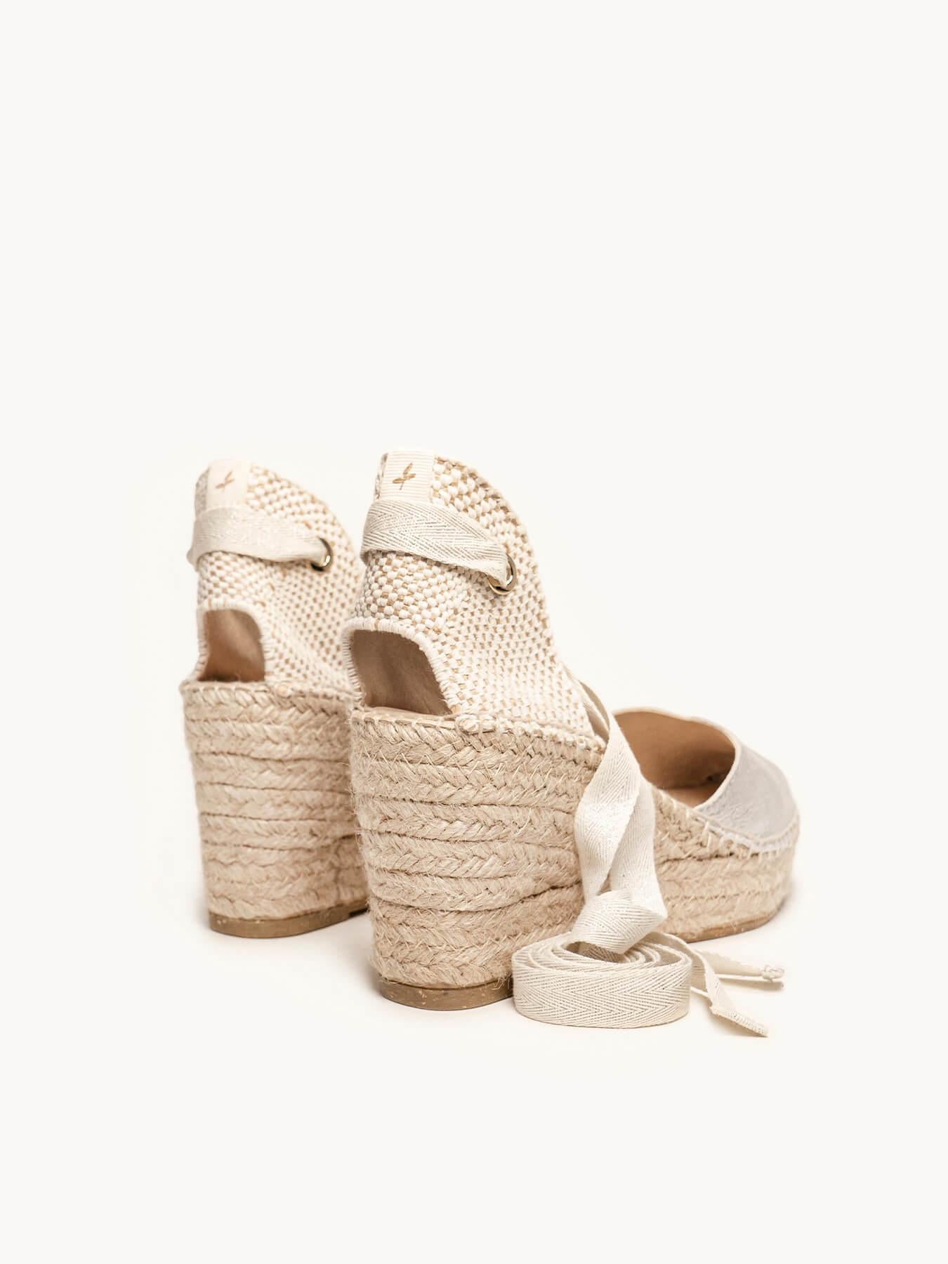 Sandália Romero Anabela 8 cm Camurça Prateado