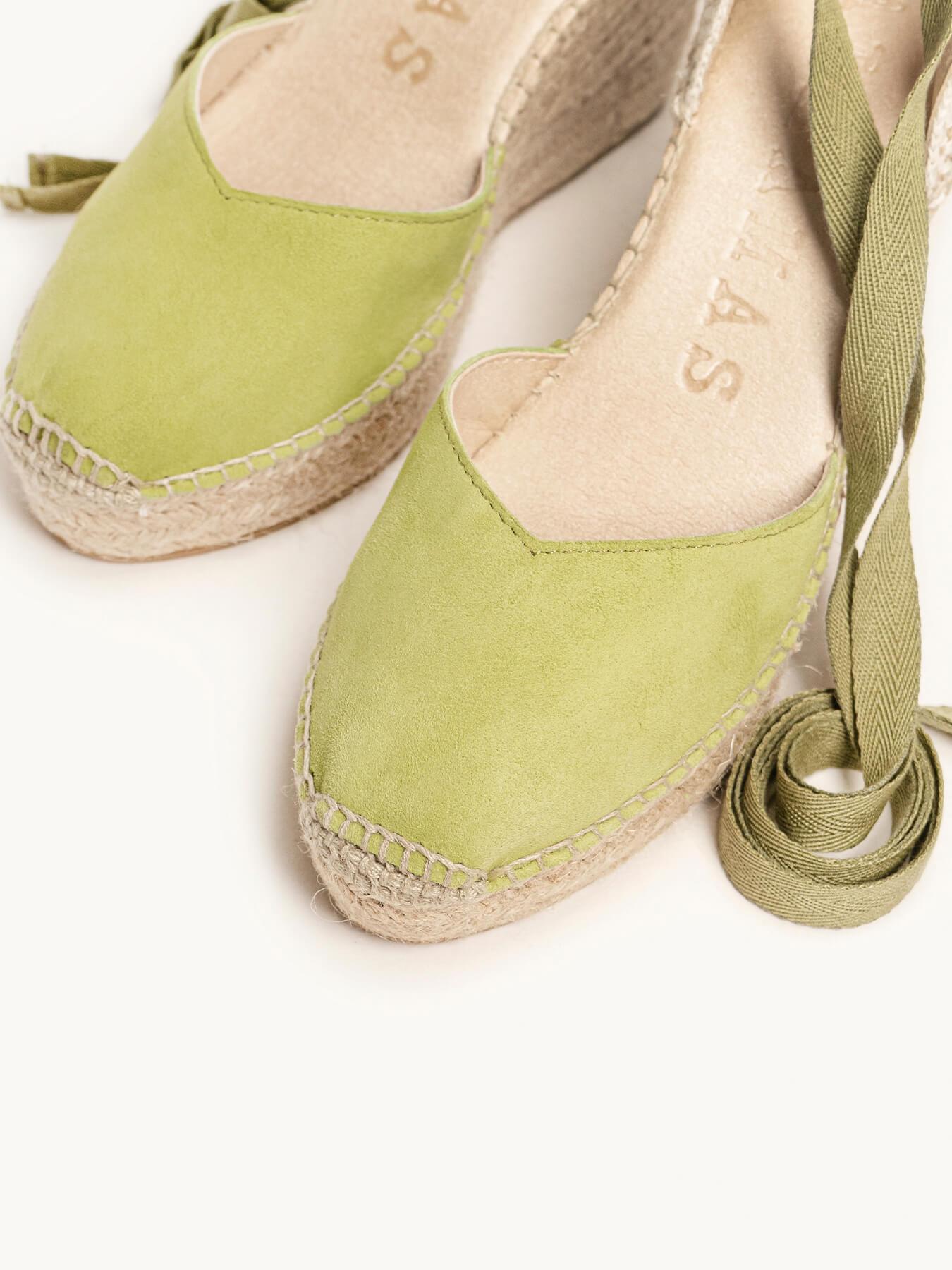 Sandália Anabela Alta Romero Camurça Verde Lima