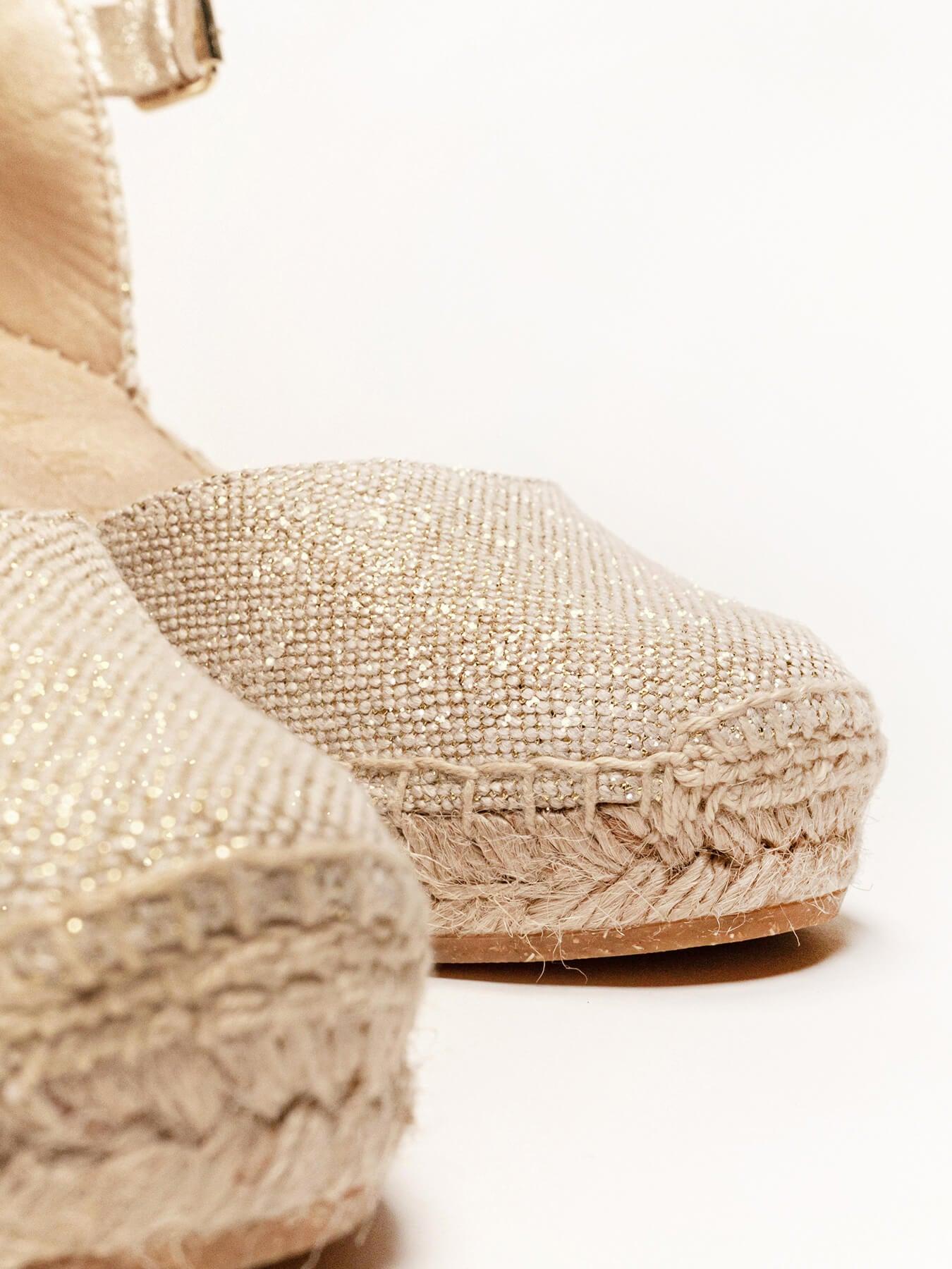 Sandália Anabela Média Dalia Linho Dourado Metalizado