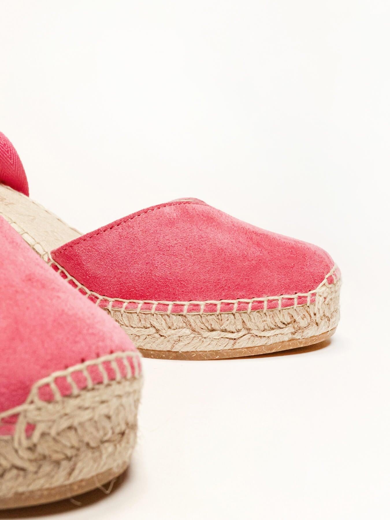 Sandália Anabela Média Romero Camurça Fúcsia