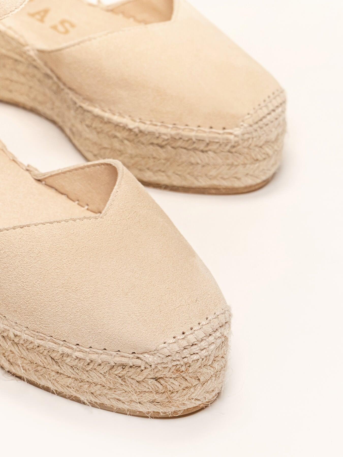 Sandália Plataforma Jara Camurça Areia