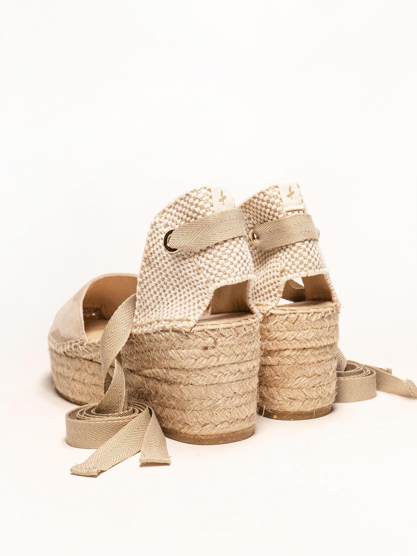 Sandália Plataforma Romero Camurça Pedra