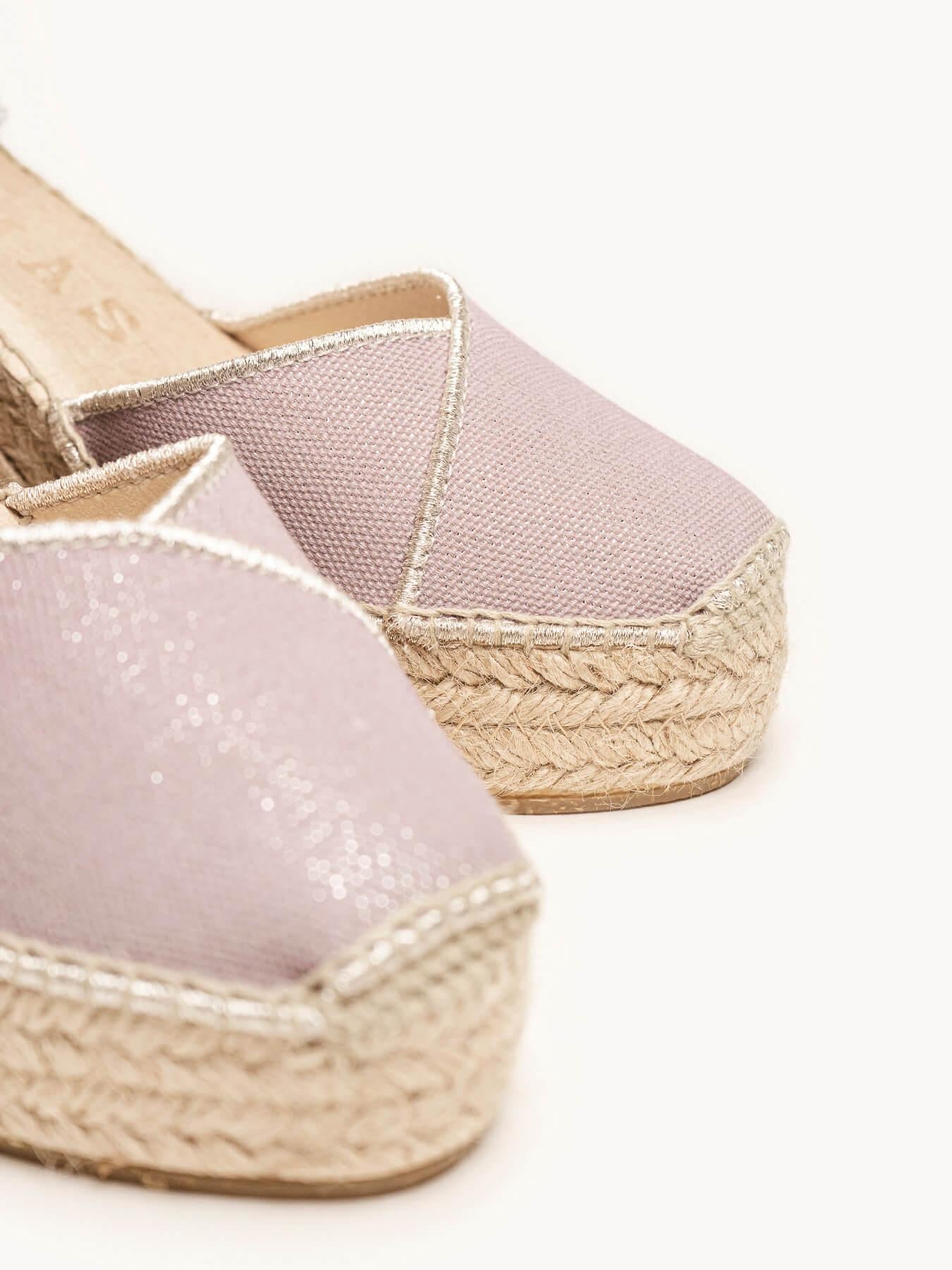 Sandália Anabela Alta Jara Lona Metal Lilás