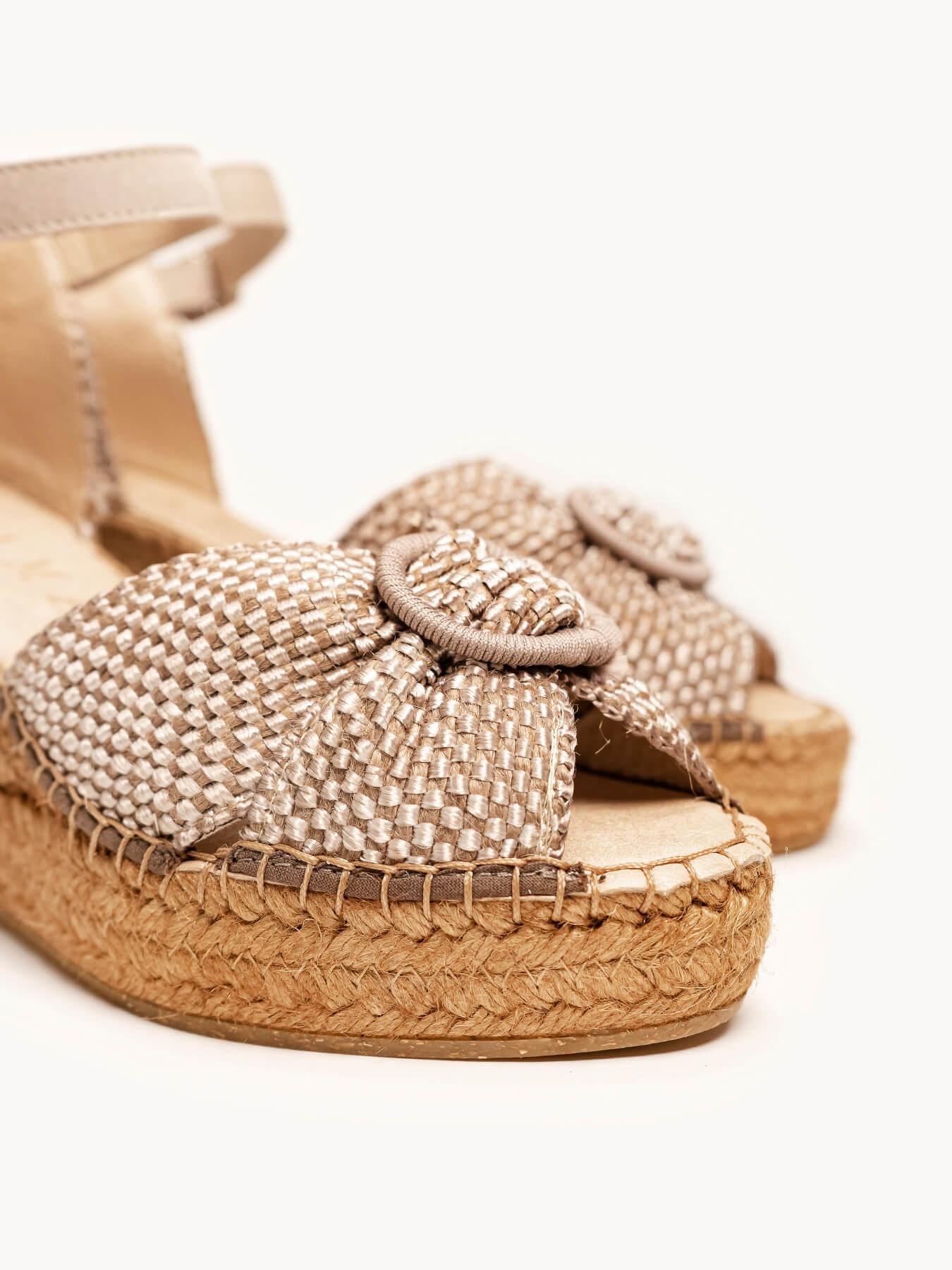 Sandália Amapola Anabela 8 cm Trançado Taupe