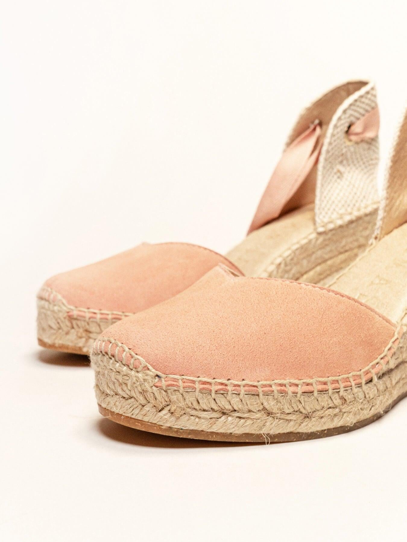 Sandália Romero Anabela 7 cm Camurça Laranja Claro