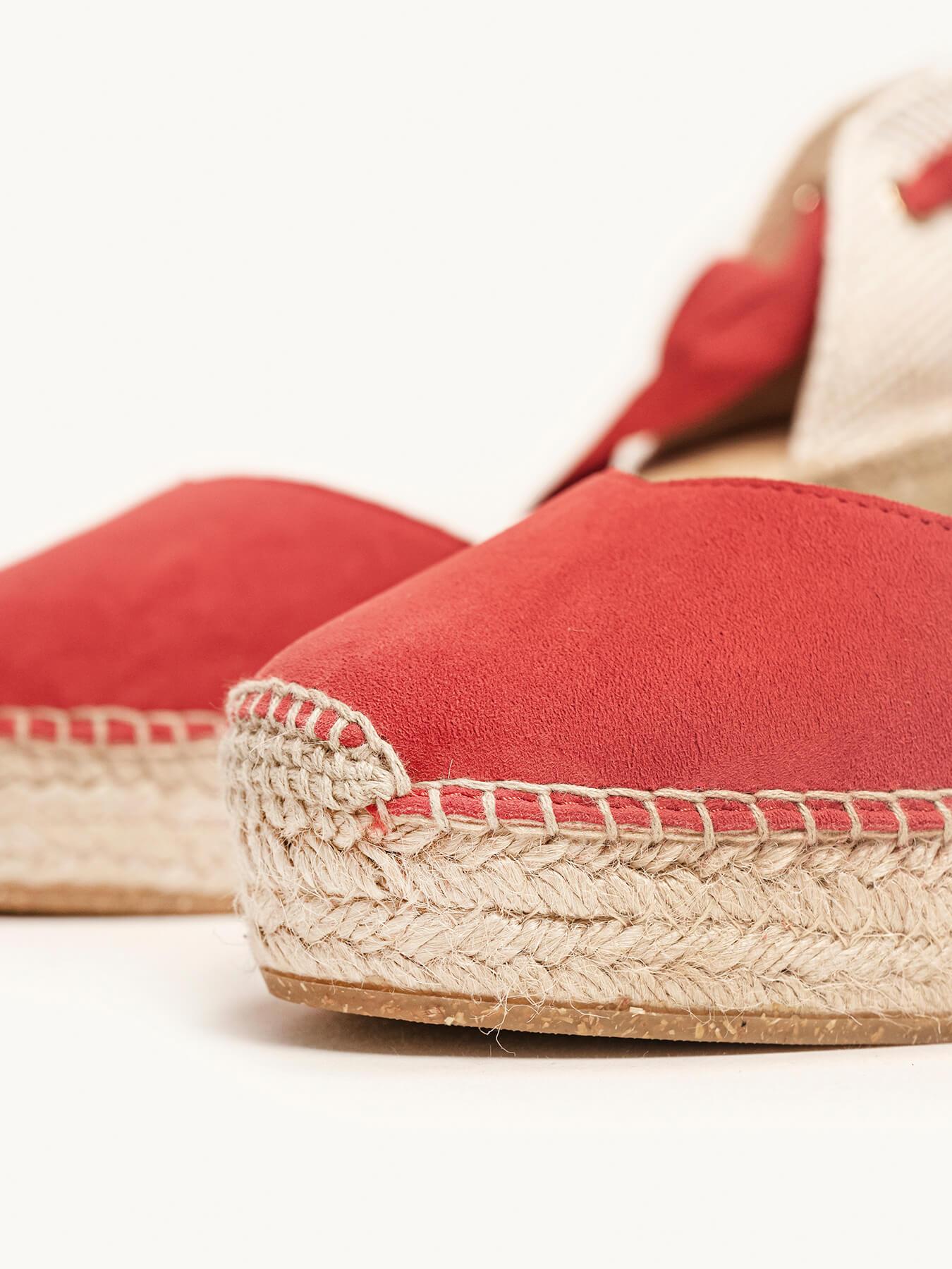 Sandália Romero Anabela 8 cm Camurça Vermelho