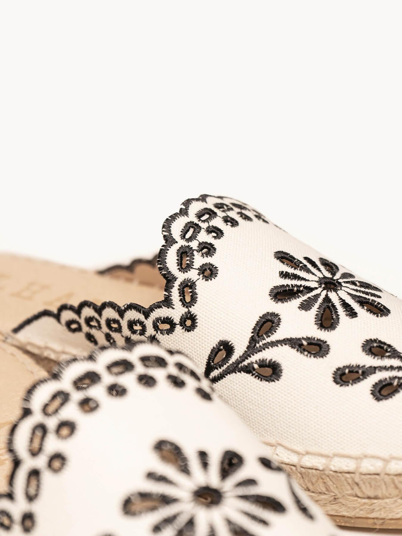 Loto Lona Bordada Preta