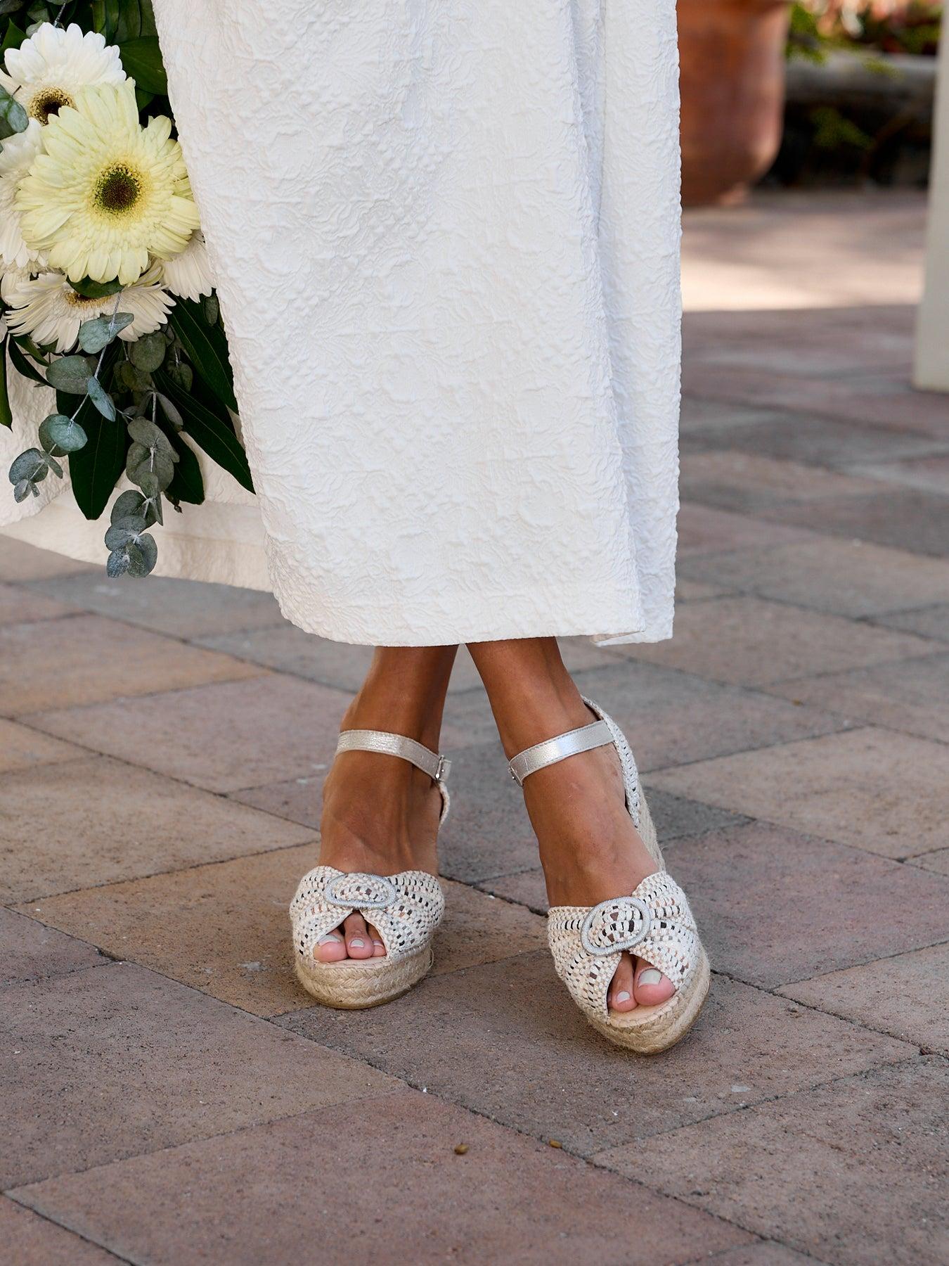 Sandália Anabela Média Plataforma Amapola com Saltinho Cru