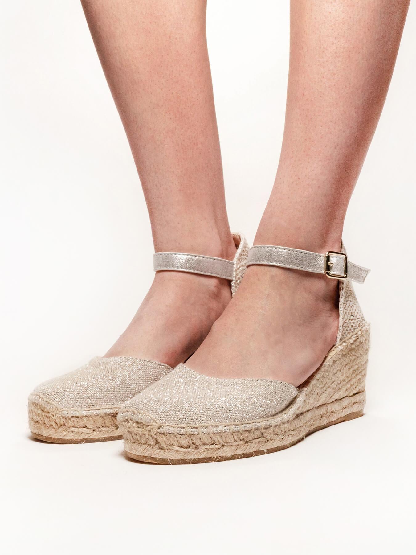 Sandália Anabela Média Dalia Linho Metalizado Prata