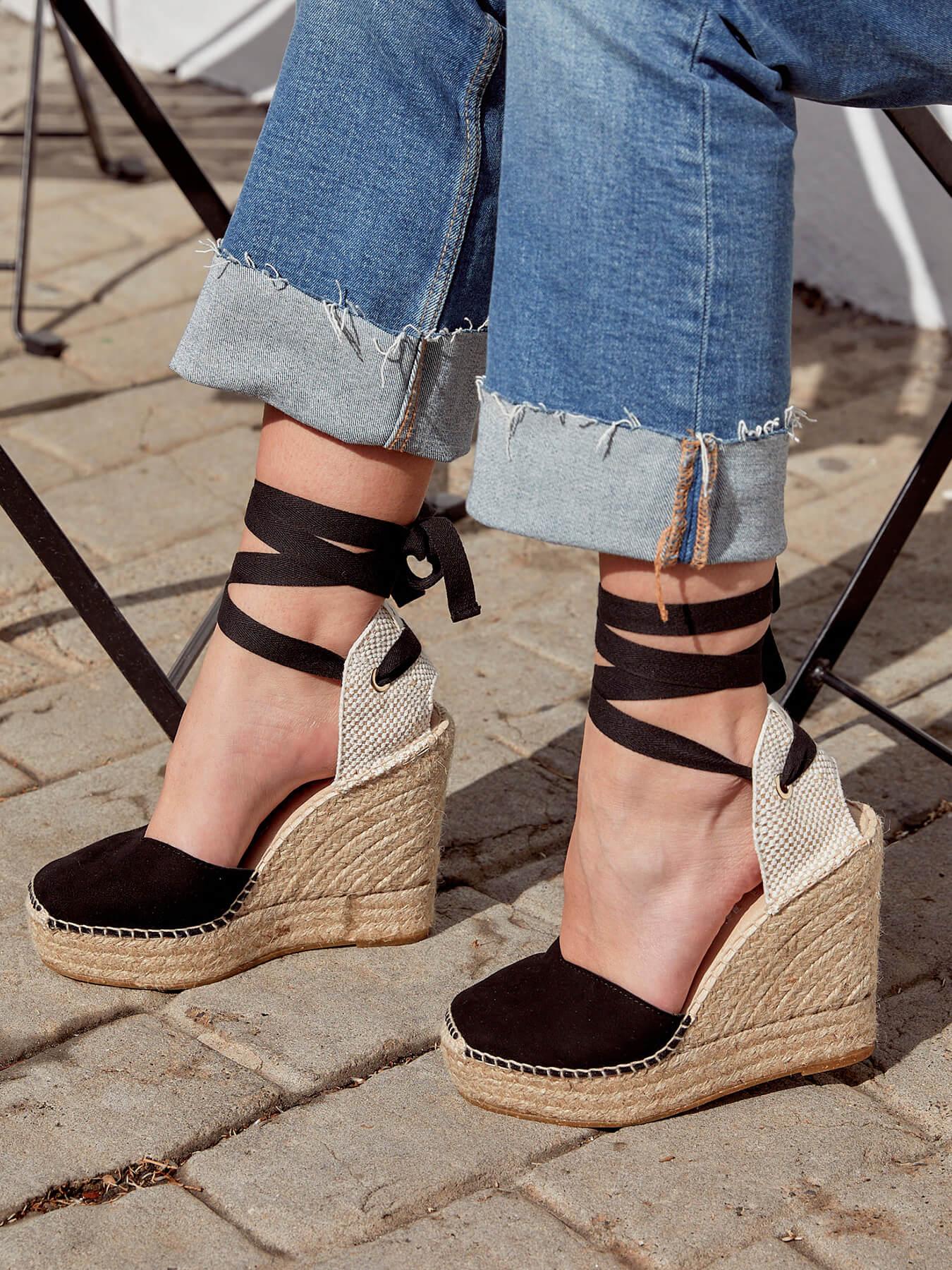 Sandália Romero Anabela 12 cm Camurça Preto